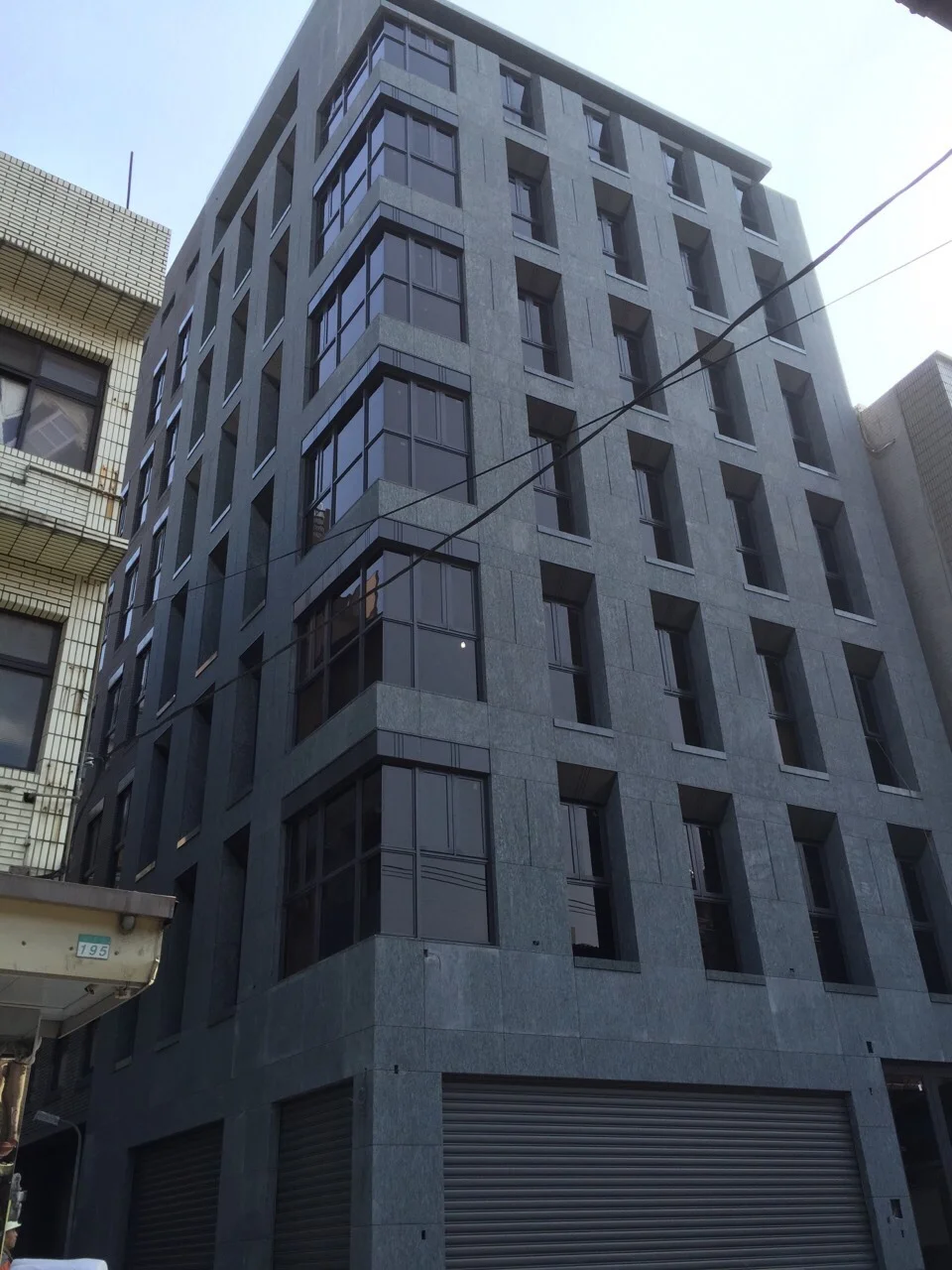 後港街廠辦大樓