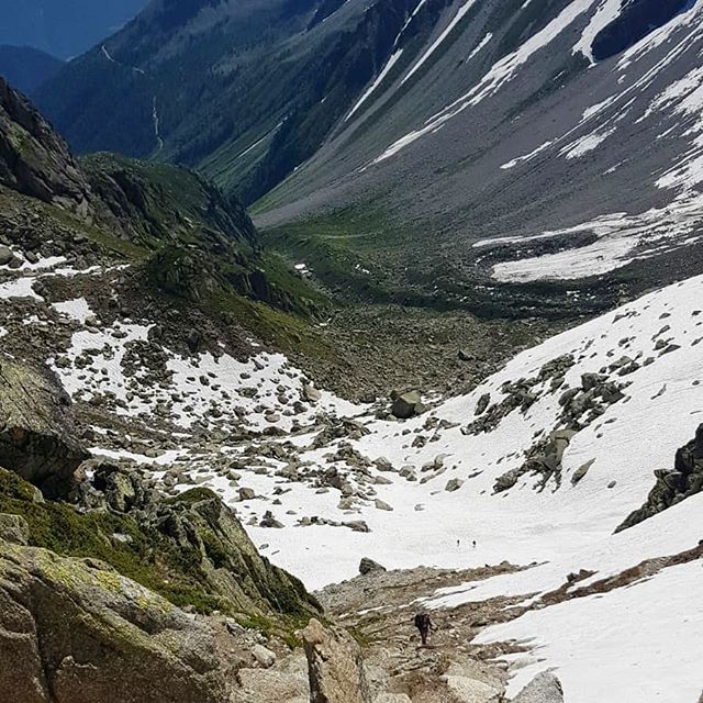 Experienced hikers have started to cross the Fenetre d'Arpette pass. On the Arpette side, there is still sections of steep snow. On the Trient side, the snow can be avoided. Unlike other mountain passes on the TMB, the topography of Fentre makes it high risk alternative route choice while there is still snow, as a slip here could be (and sadly most years is) fatal for hikers. 😱 🙏
If you don't have the experience and skills in this terrain, it is recommended that you continue to choose the Bovine Route until the snow melts. If you do have the skills but it is a cold day (seems crazy with current heat but could happen) or storms/bad weather is forecast then Bovine is best for you too ☺️ ☀️☀️☀️ Given the warm weather has now set in, it shouldn't be long until the snow has cleared and it is safe for all to cross. Continue to ask in the Le Peuty/Trient/Champex-Lac refuges if they've heard from those coming over Fentre whether the snow has melted. If there is still snow but you'd still like to get up close to the Trient Glacier, take the alternative route via Refuge Les Grands to Col de la Balme.
Safety first 👌
#tourdumontblanc
