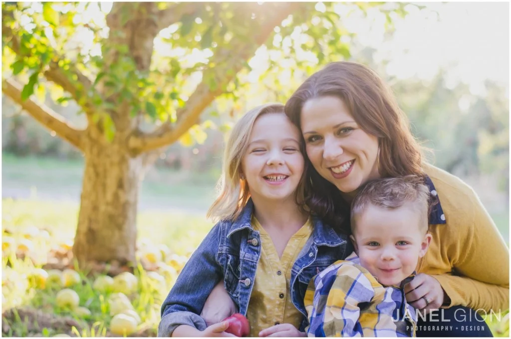 Tri Cities Washington Family Photographer