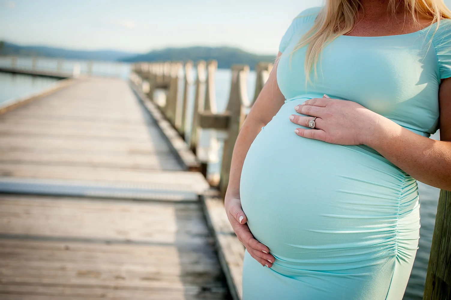 Janel-Gion-Maternity-Photographer-Couerdalene-Idaho.jpg