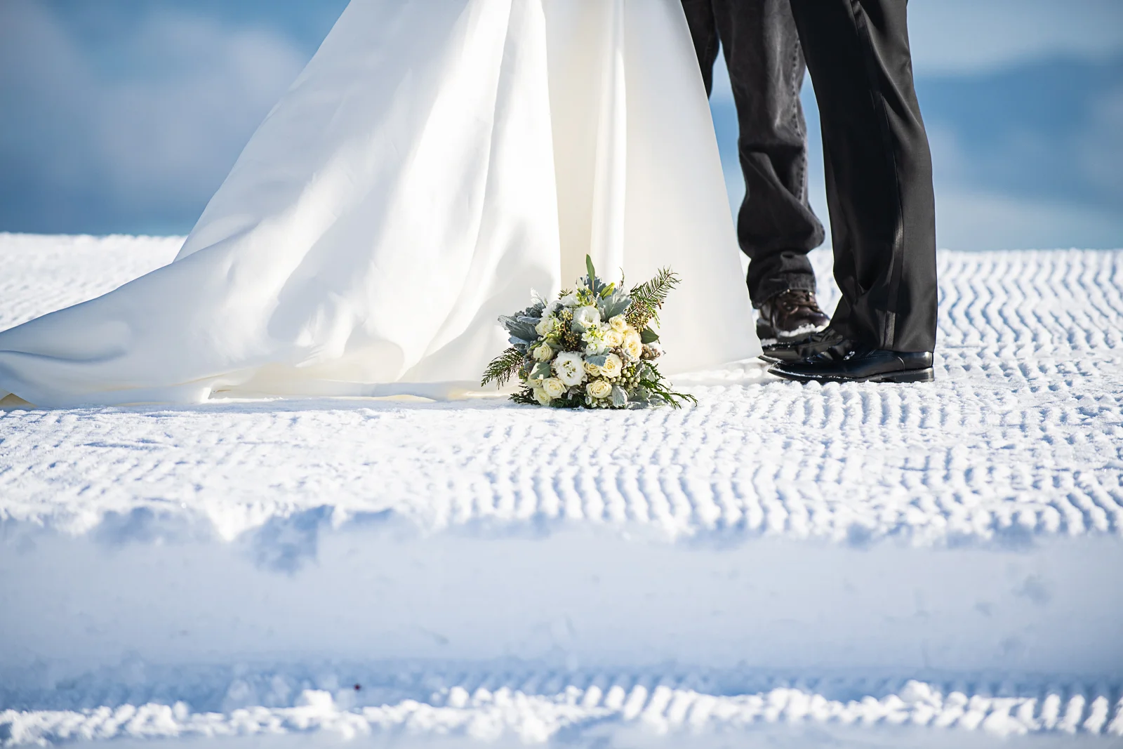Janel-Gion-Wedding-Photographer-KristinRon-SchweitzerMtn-Idaho-2.jpg