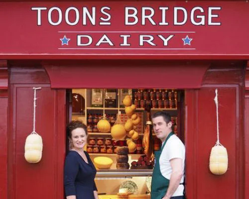 Toby & Jenny, Toons Bridge Dairy