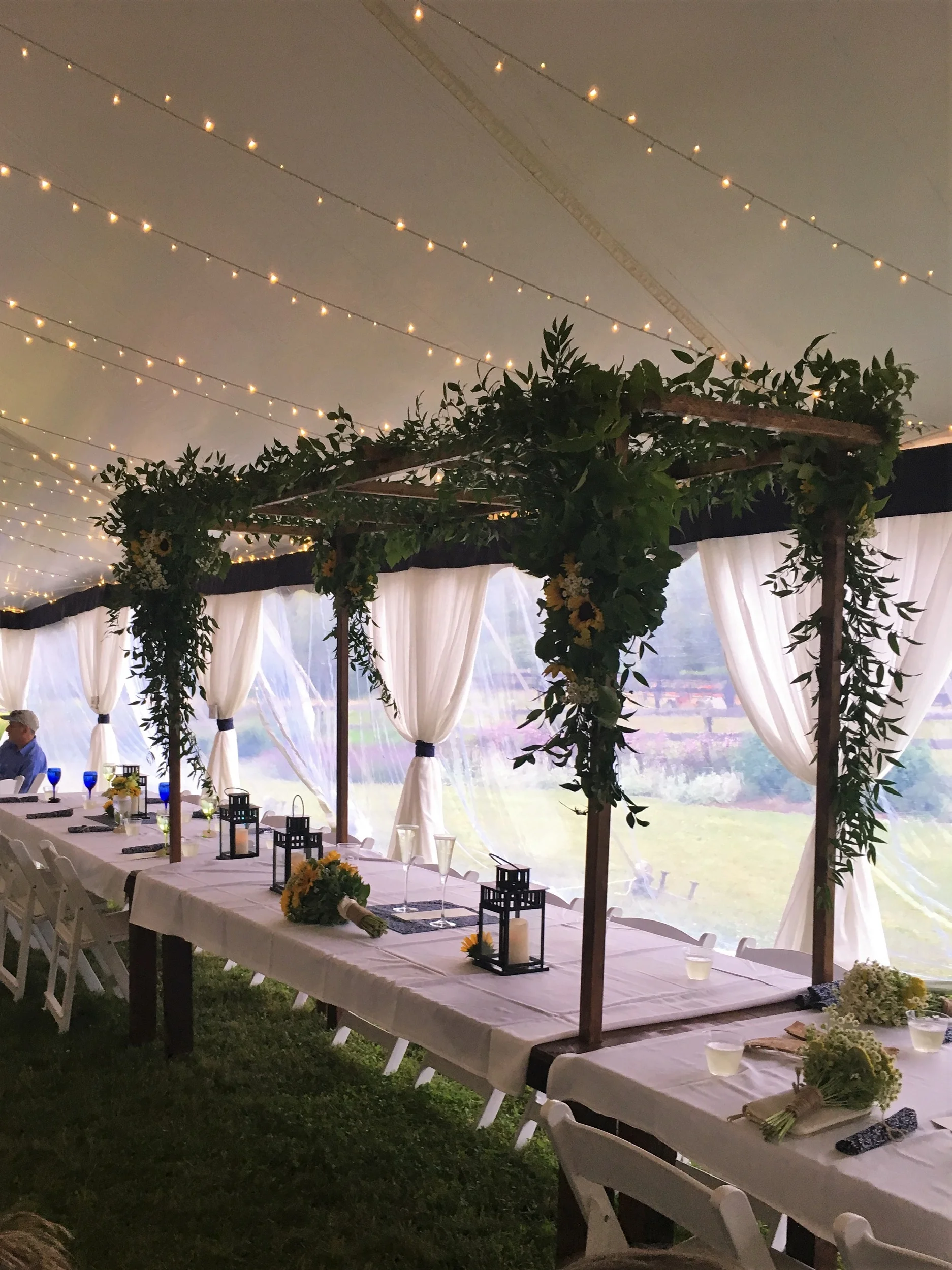 wedding.foliage.table.trellis.jpg