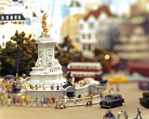 2_MiniatureWorld_Cycling.jpg