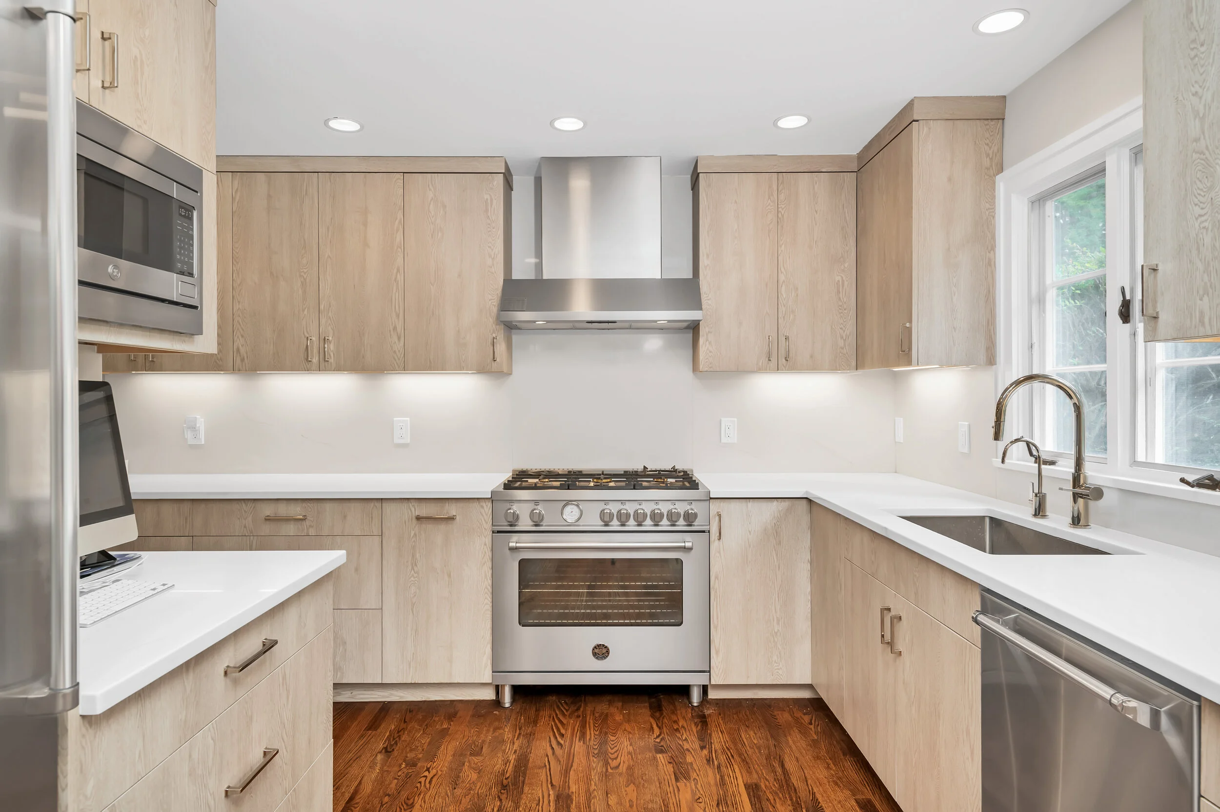 59 Stanwich_kitchen 2.jpg