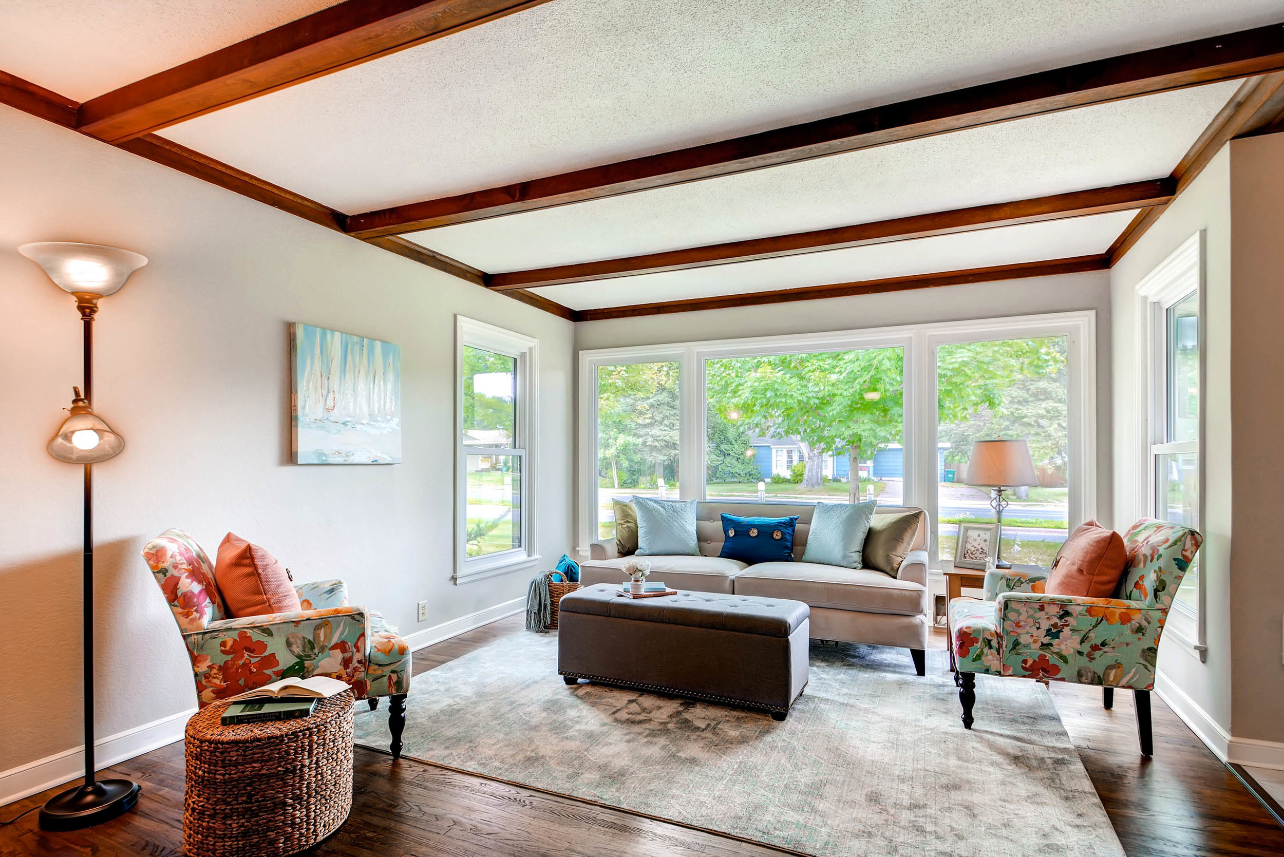 2913 Noble Avenue N-print-008-9-Living Room-2700x1803-300dpi.jpg