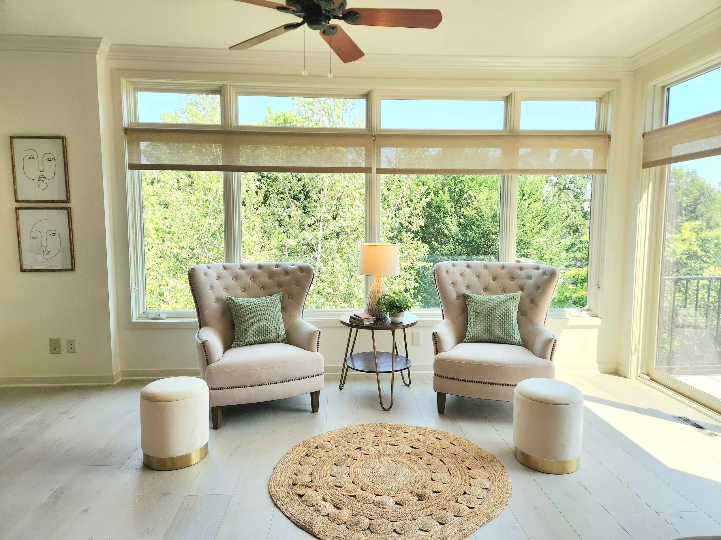 3025 Lake Shore Blvd Wayzata-print-009-017-Foyer-3600x2403-300dpi.jpg