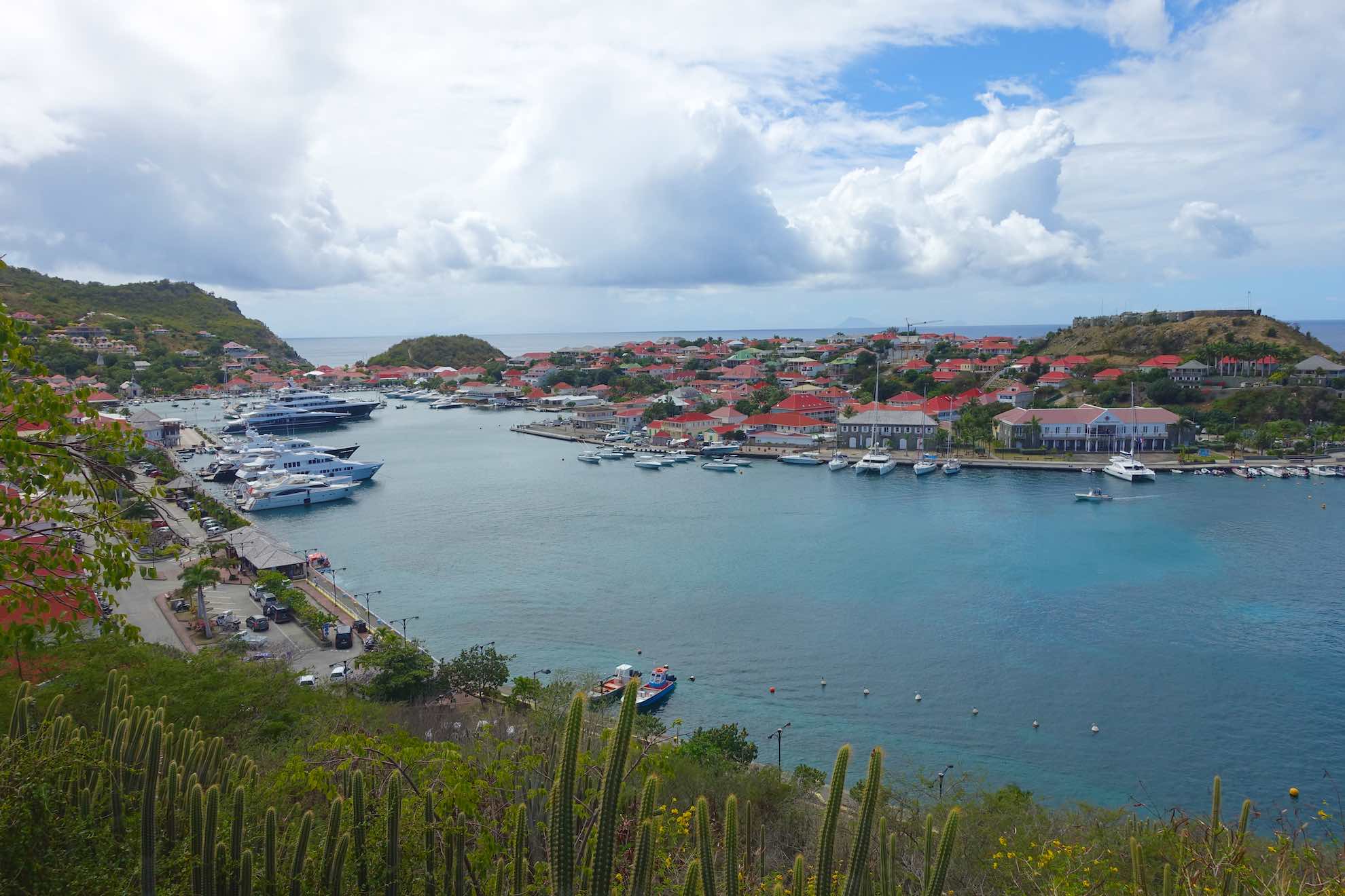 Mondänes Flair – die reichste Insel der kleinen Antillen