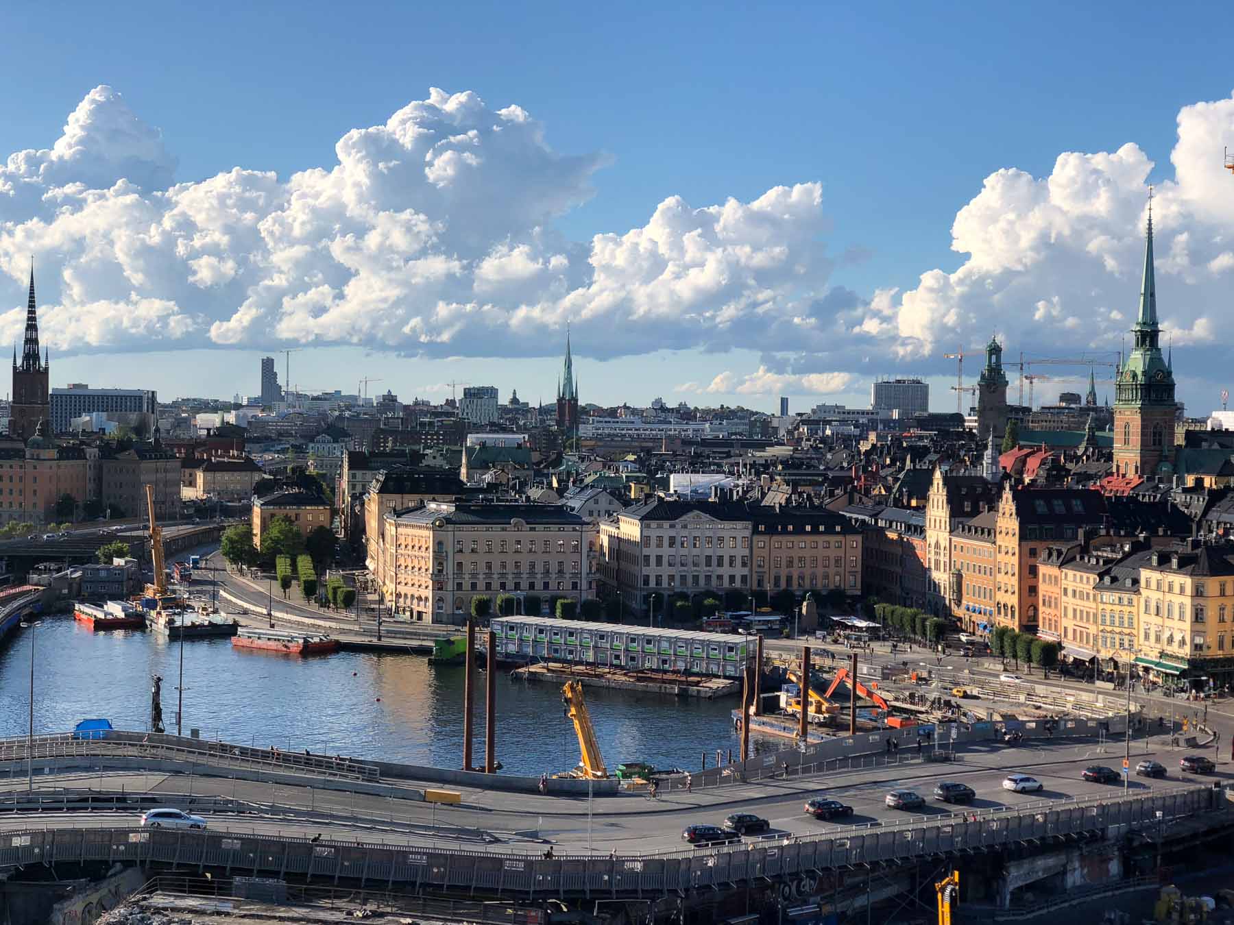 Die neue Crew reist an