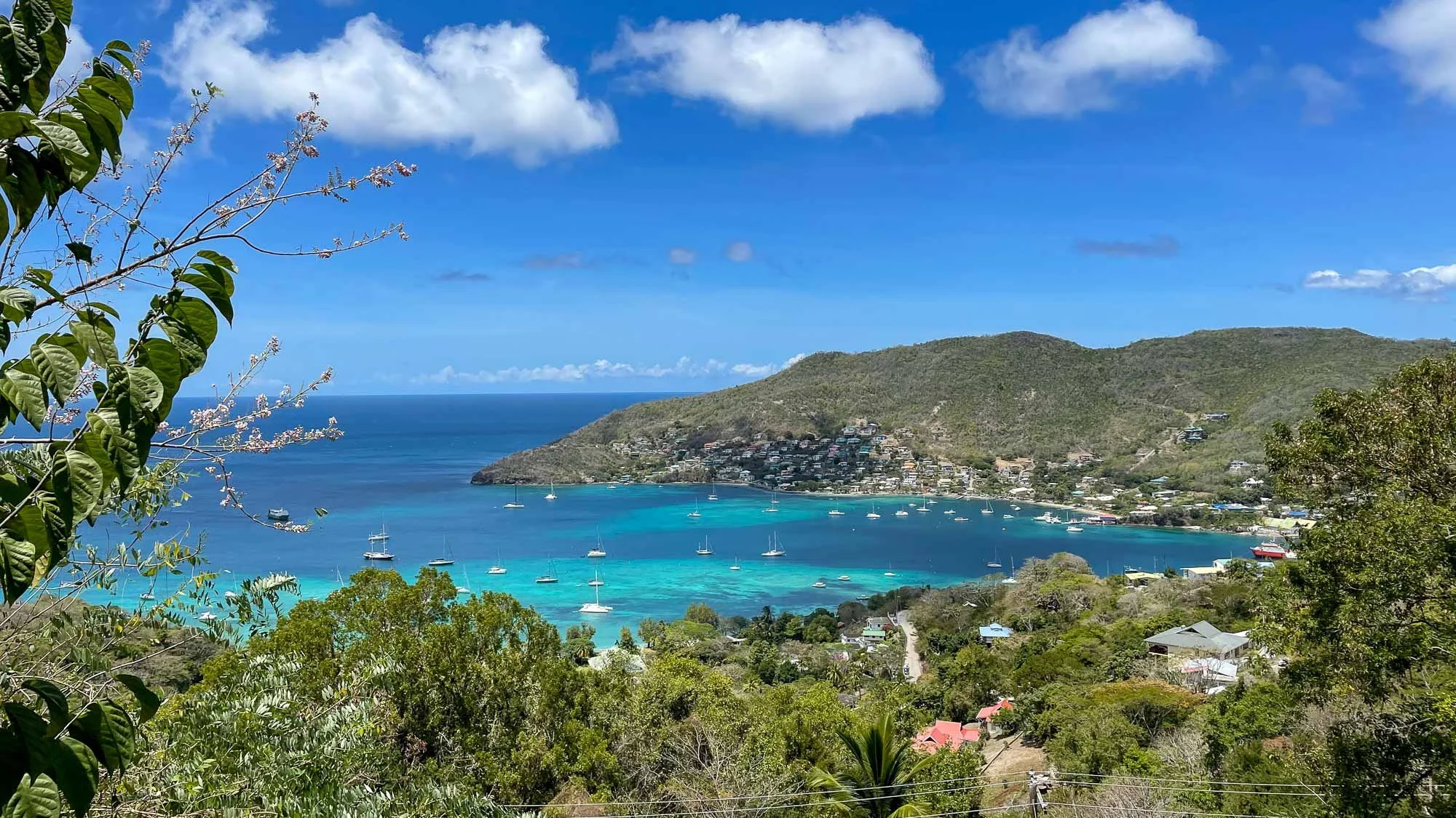 Zur Insel der Wolken