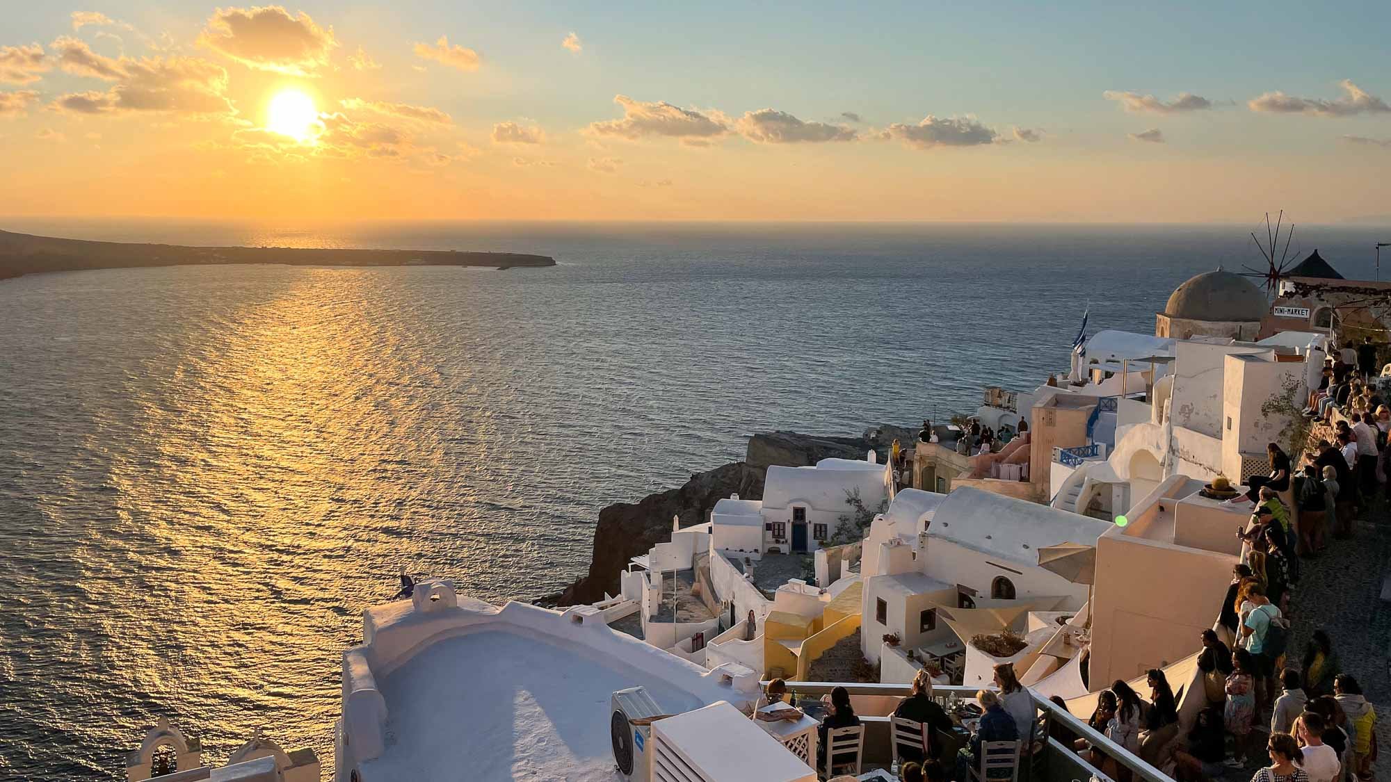 Blaue Stunde in Santorin