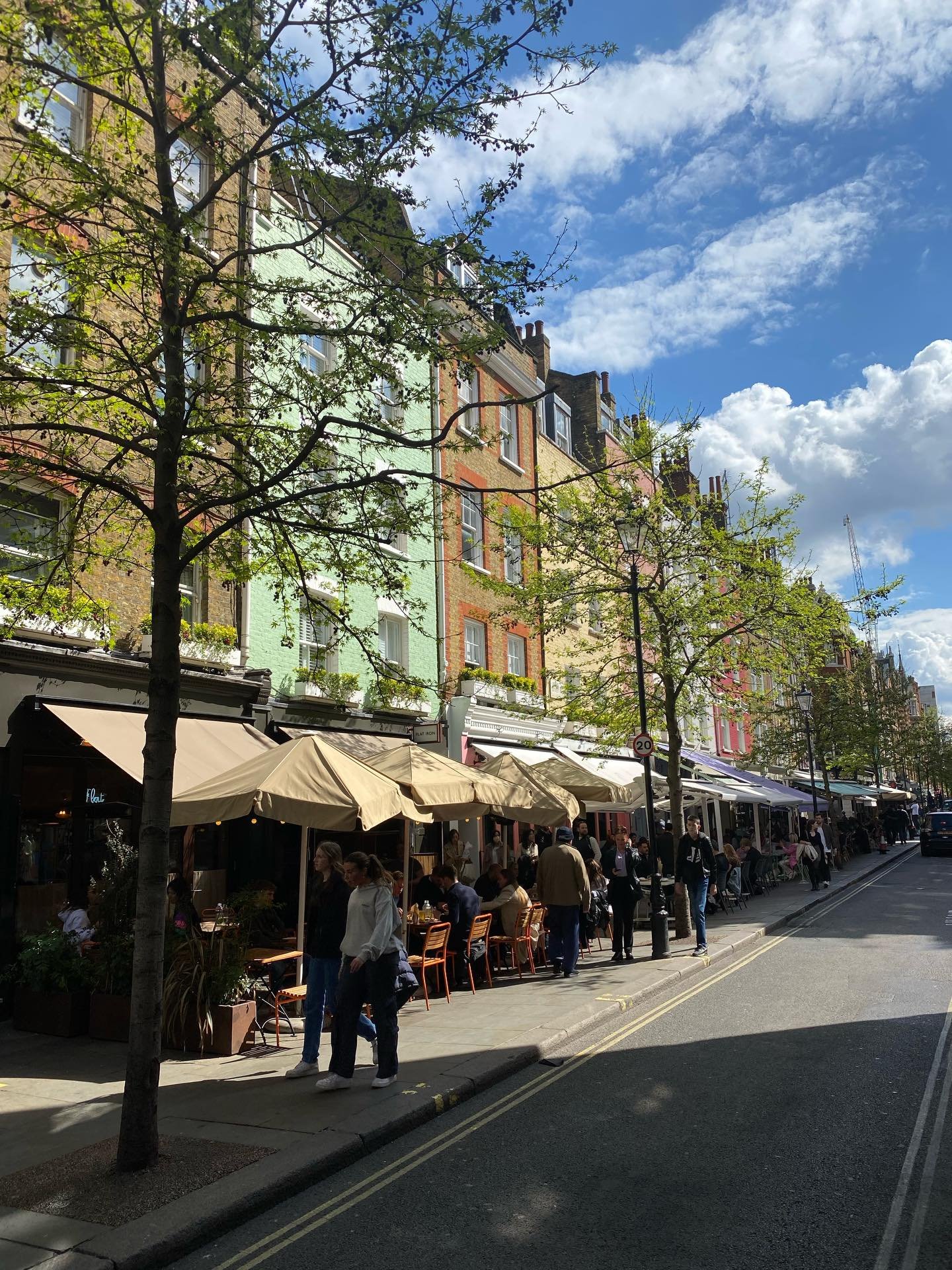 It&rsquo;s starting to feel like spring time in London! ☀️🥐✨

#london #cafeventures #londonlife #londoncity #spring