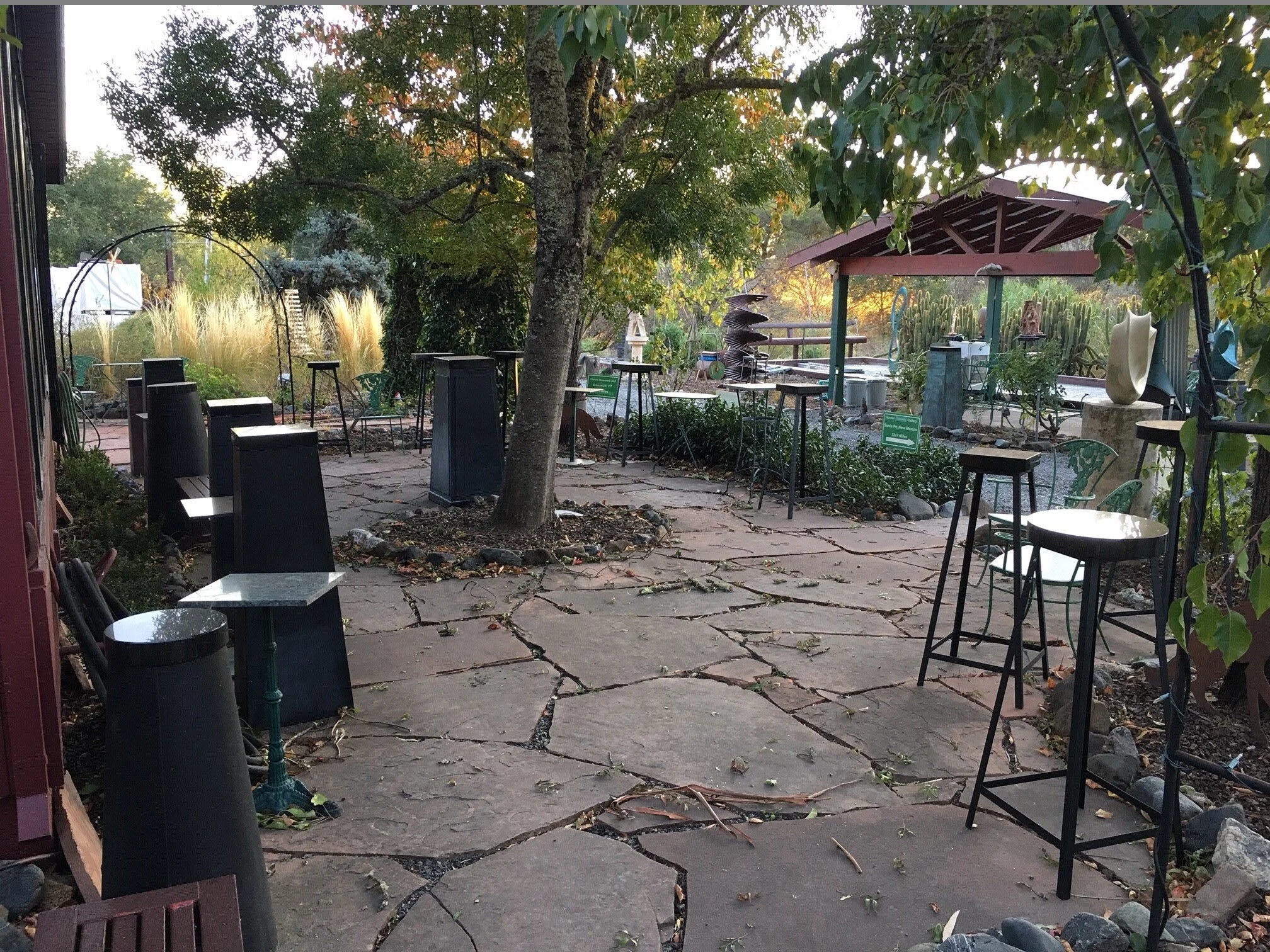  Empty pedestals in the Sculpture Garden 