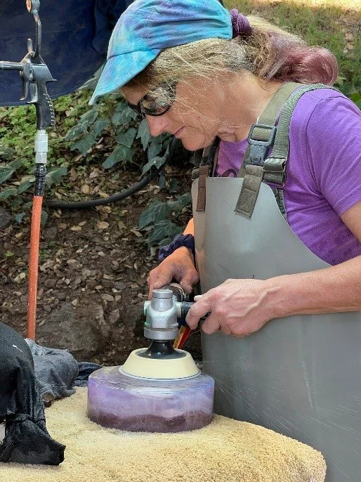  Studio Manager Val, polishing a sculpture base 