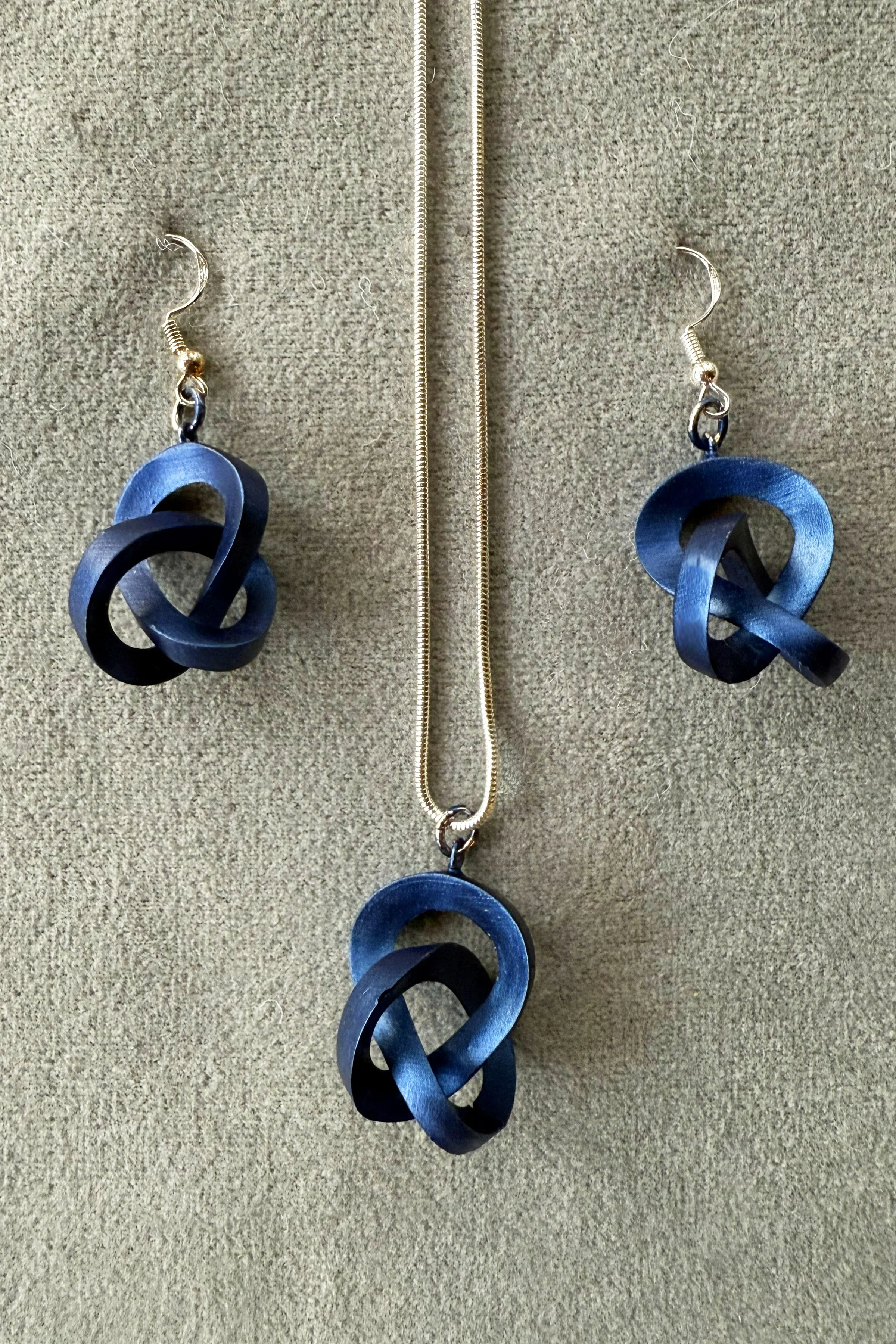 "Sapphire" Set