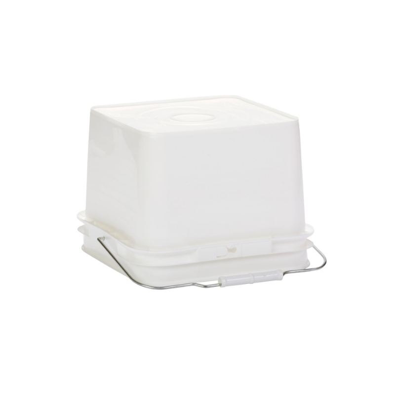 2-Gallon Bucket Feeder