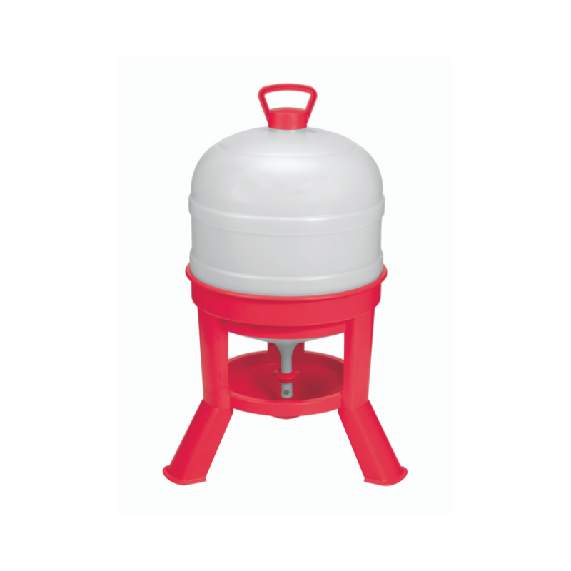 8 Gallon Plastic Dome Waterer