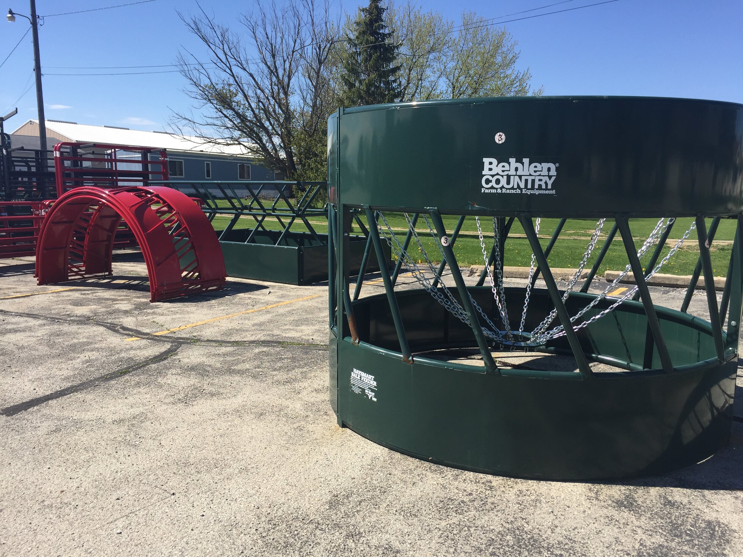 Bale Feeders Provico