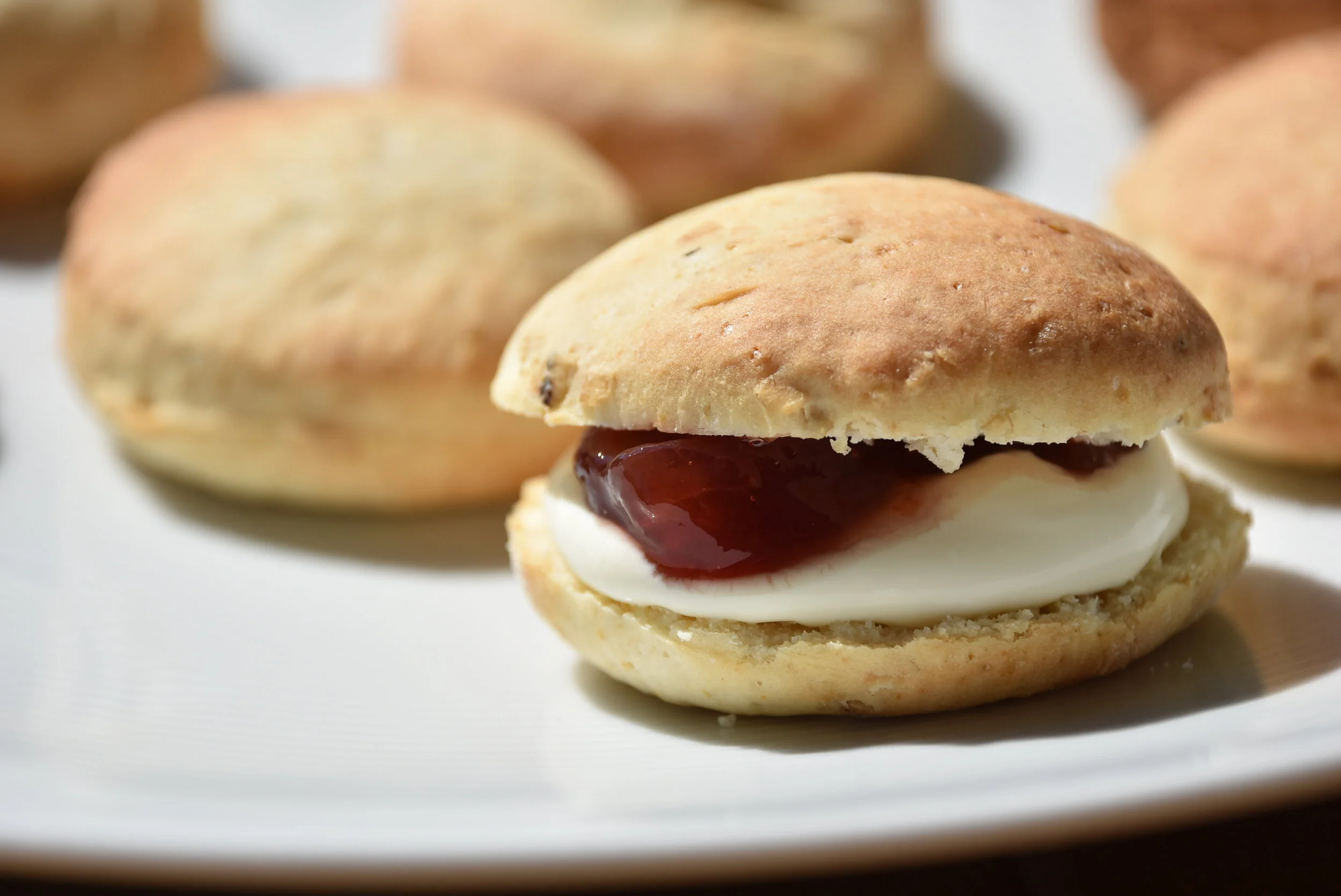 No-Raise Scones: A Quick Breakfast Delight
