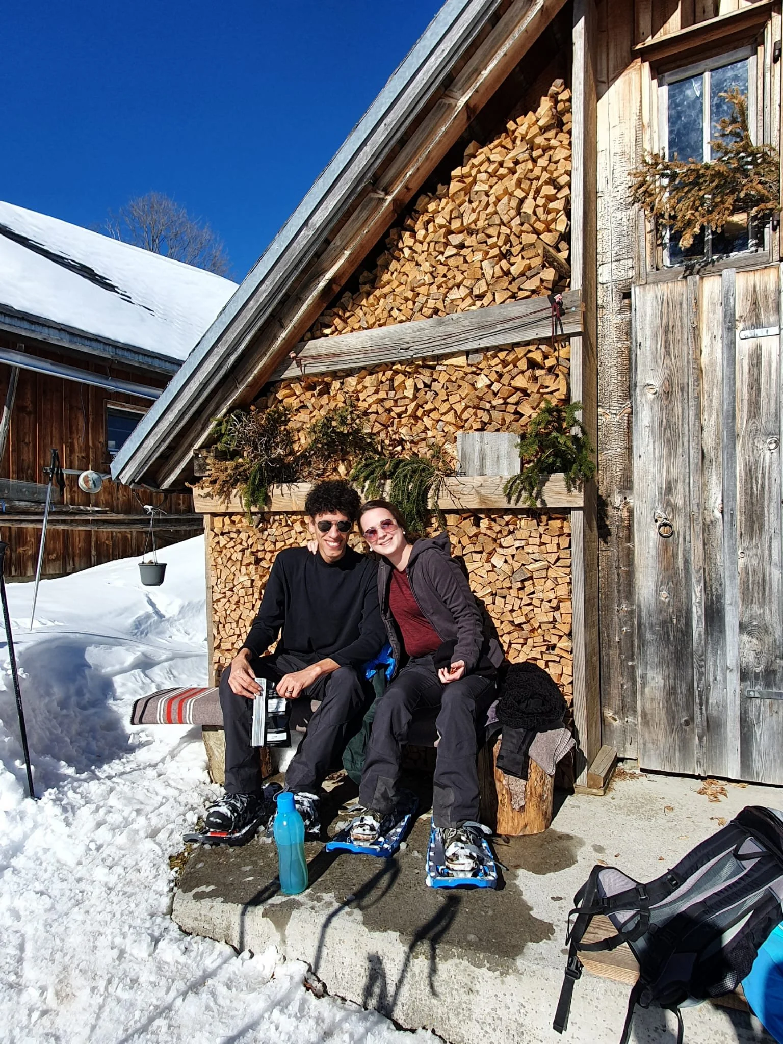 Snowshoe hike in the Alps - Schneeschuhwanderung in den Alpen