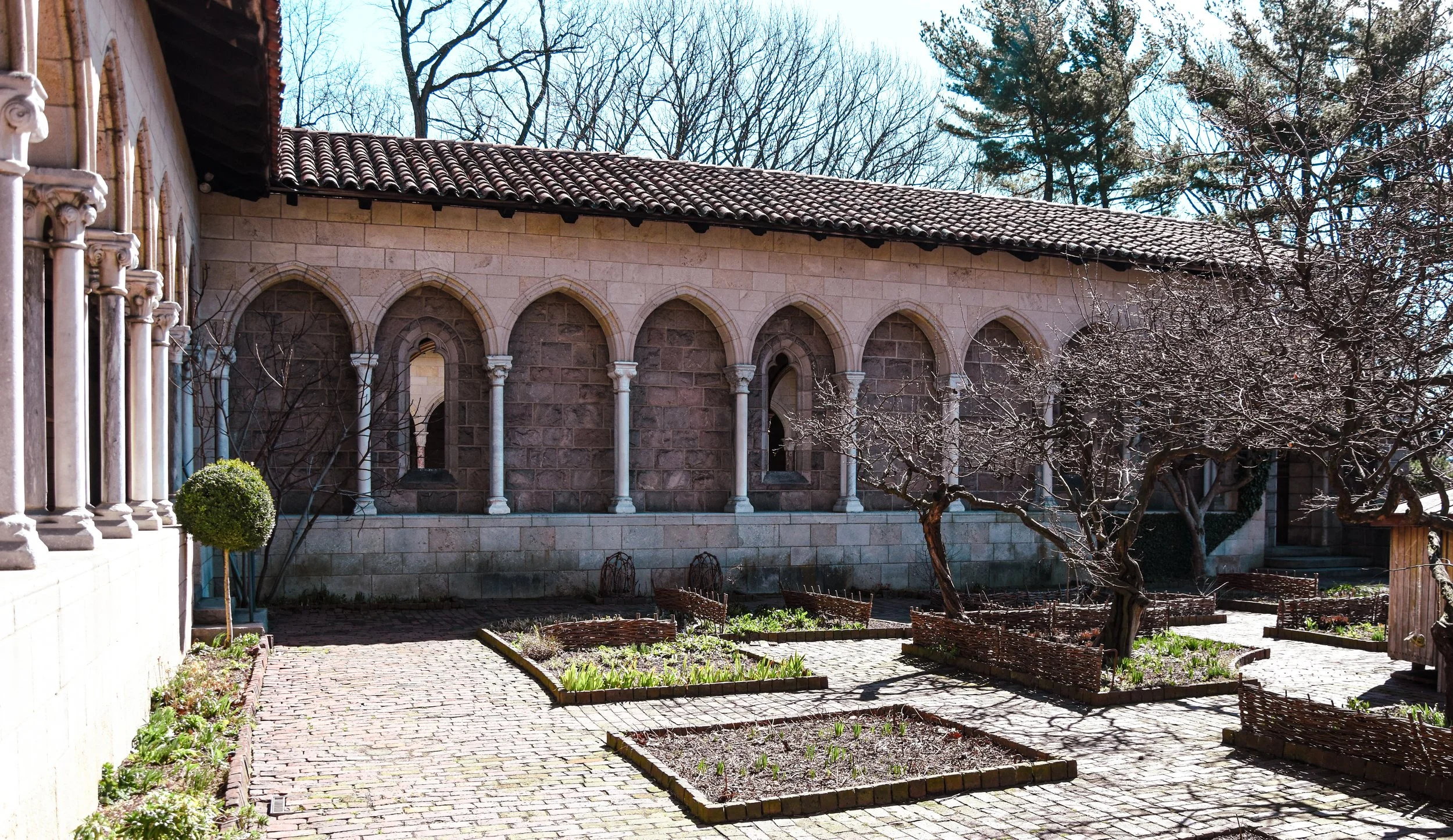 Met Cloisters Courtyard