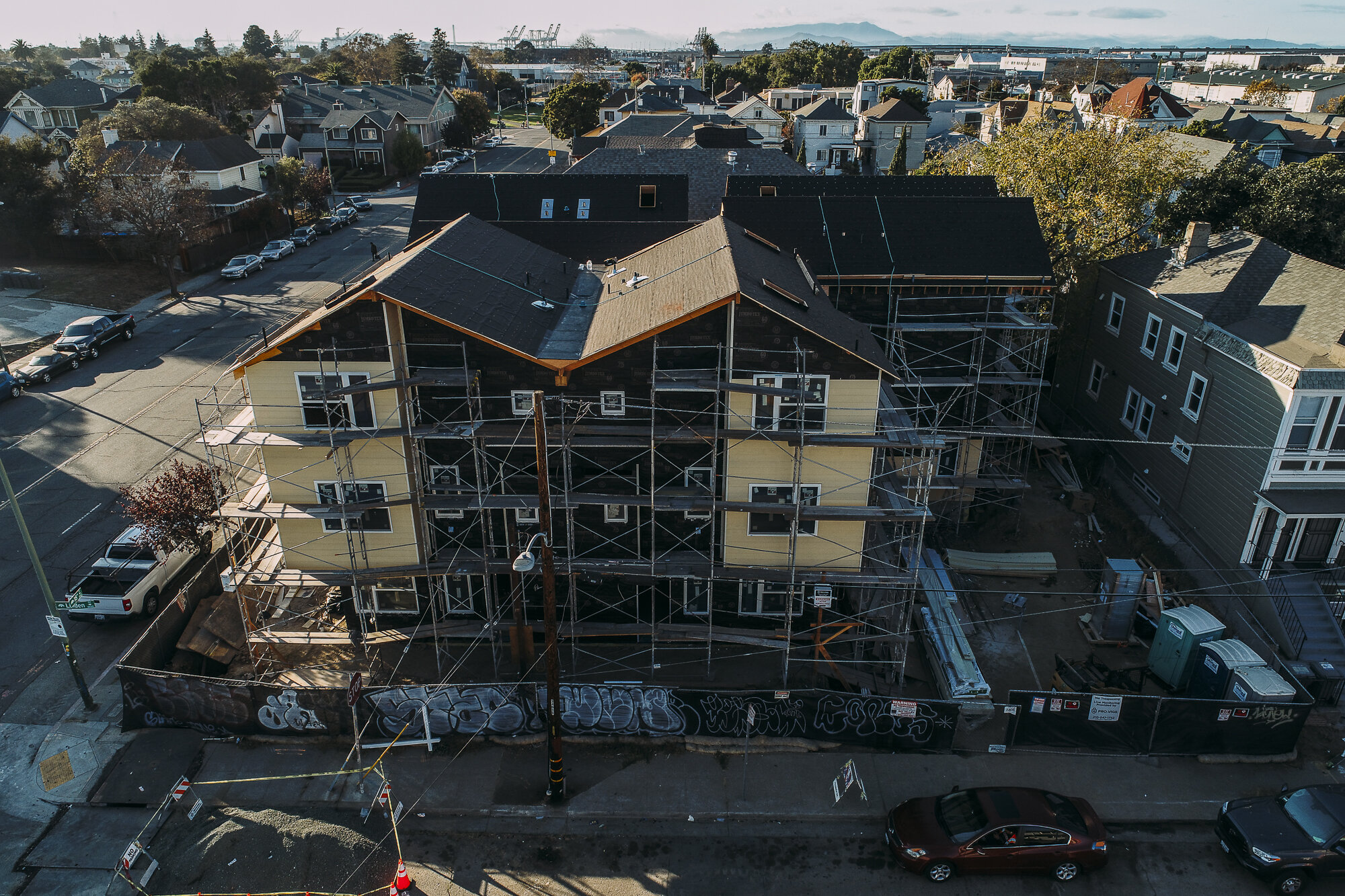 111019-3_18thLinden_DuringConstruction.jpg