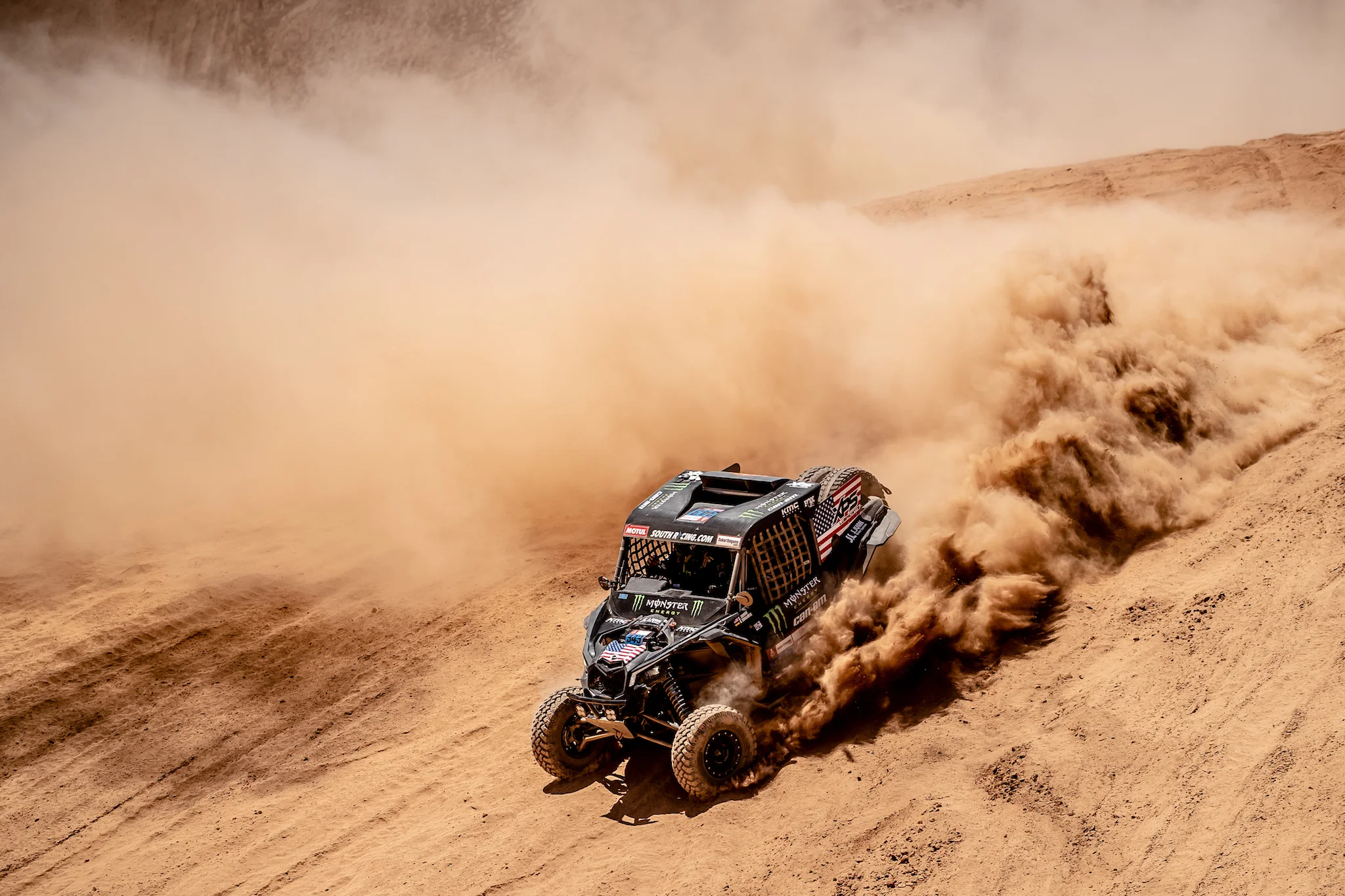 Fighting dust and silt the whole stage.