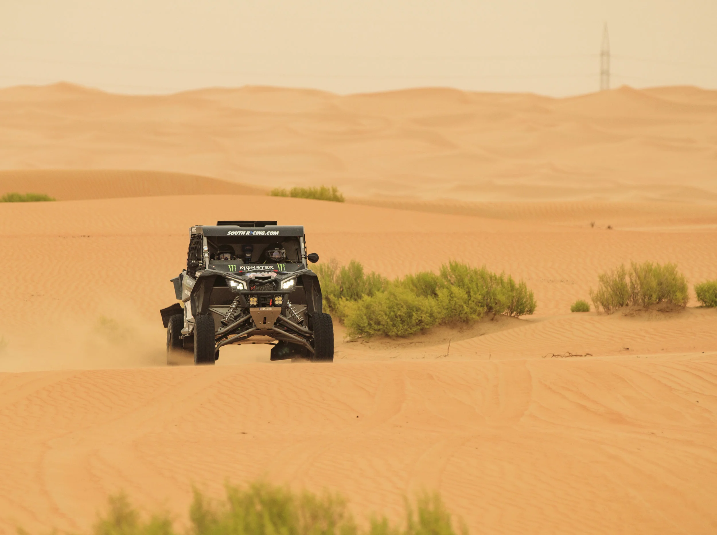 CaseyCurrie_AbuDhabiDesertChallenge_Rally_Stage1_Can-Am_001.jpg