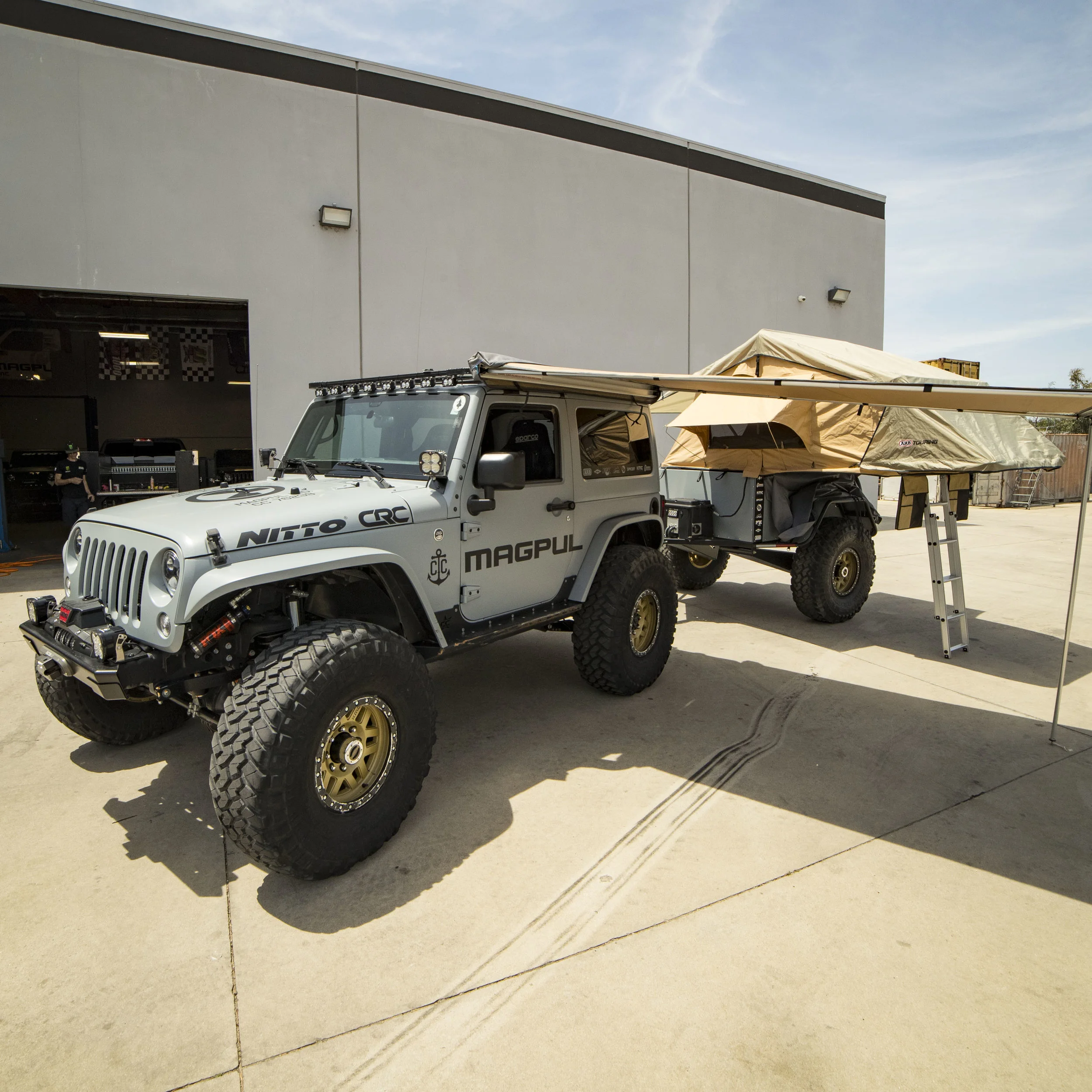 2 DOOR MAGPUL JEEP JK WITH CUSTOM TRAILER | VEHICLE BREAKDOWN