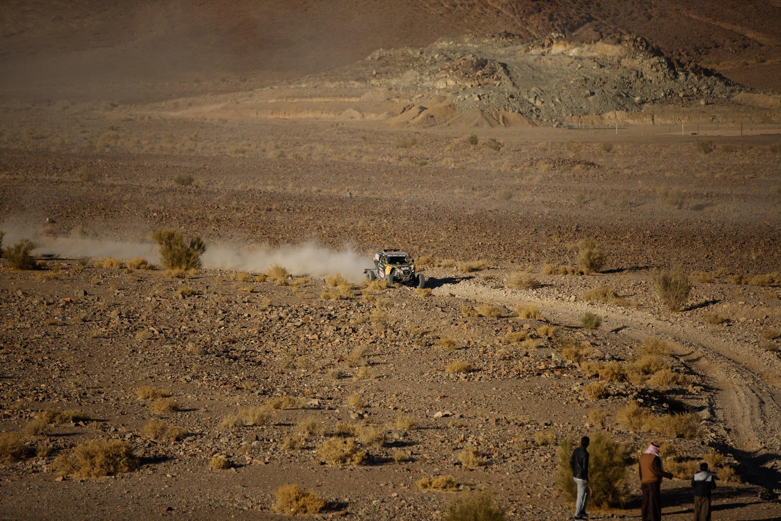 1_7_CaseyCurrie_Dakar2020_Stage2_NeomLoop_FullSize_004.jpg