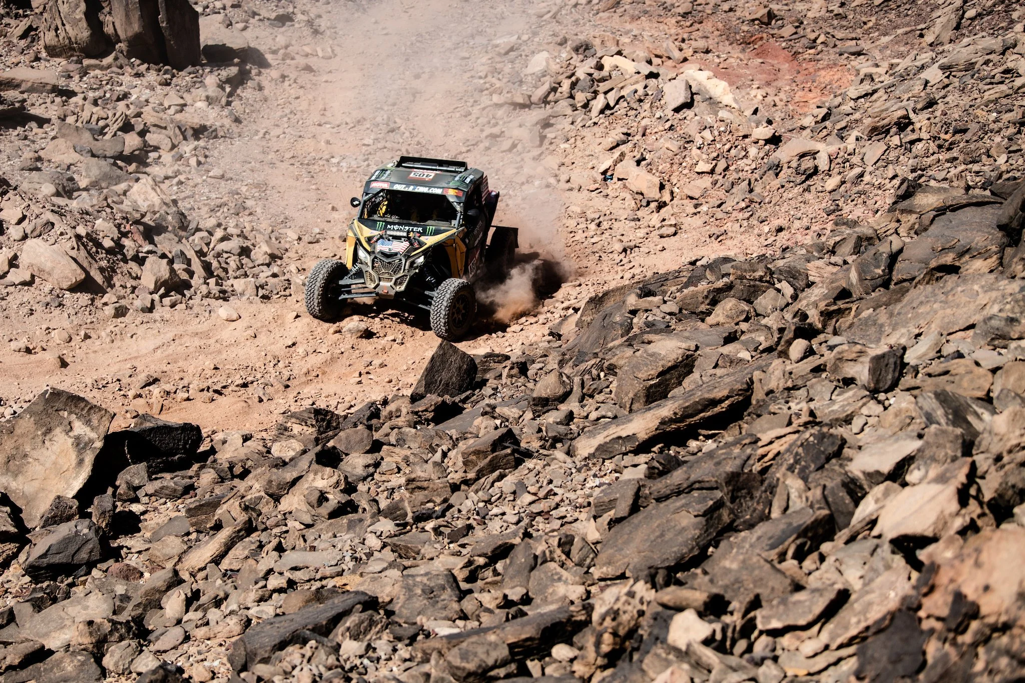1_14_CaseyCurrie_Dakar2020_Stage8_WadiAlDawasirtoHaradh_MCHPhoto_FullSize_004.jpg