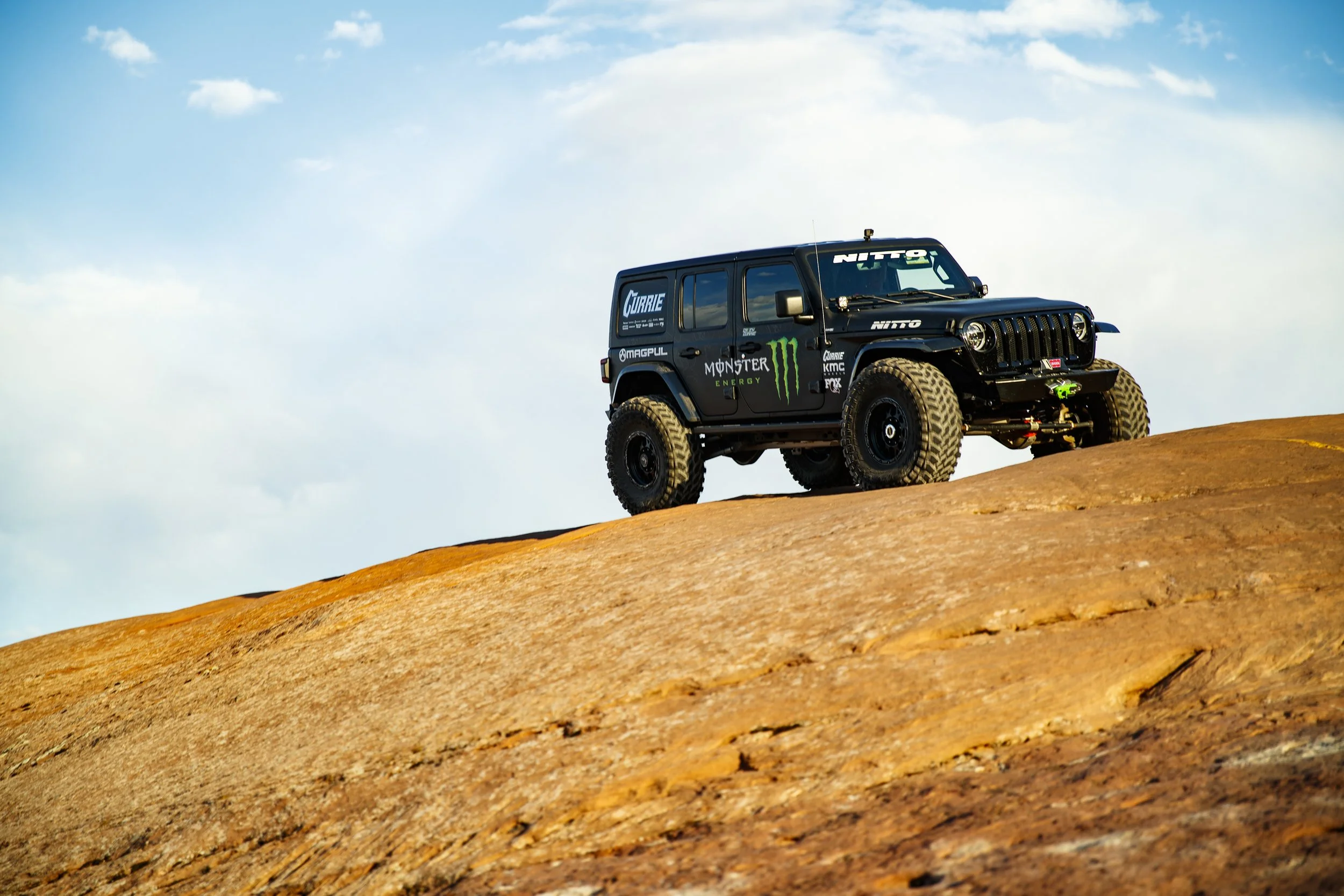 5_21_CaseyCurrie_MoabUtah_HellsRevenge_JeepJL_NoCrop_002.jpg