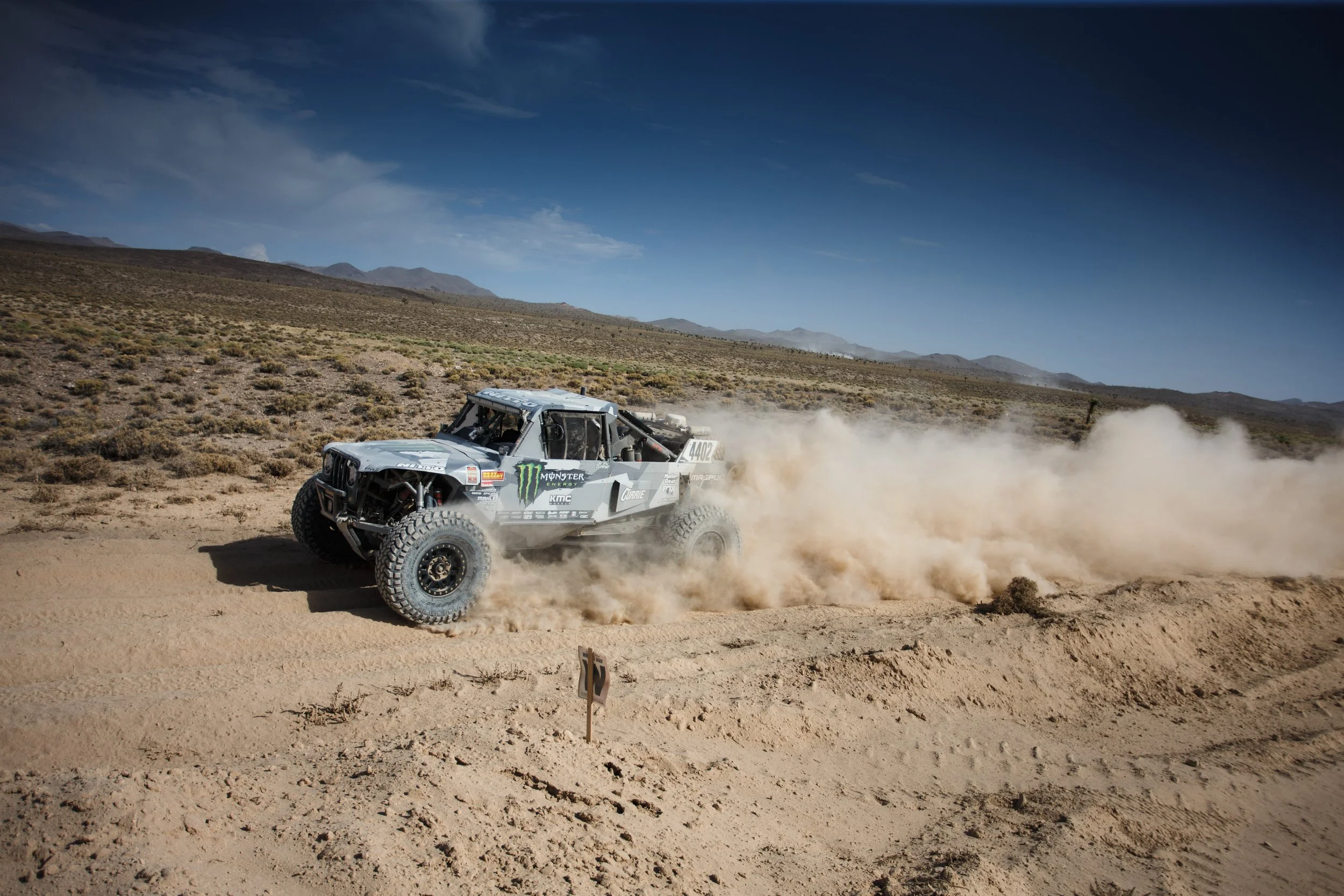 8_14_CaseyCurrie_Vegas2Reno_TrophyJeep_NoCrop_013.jpg