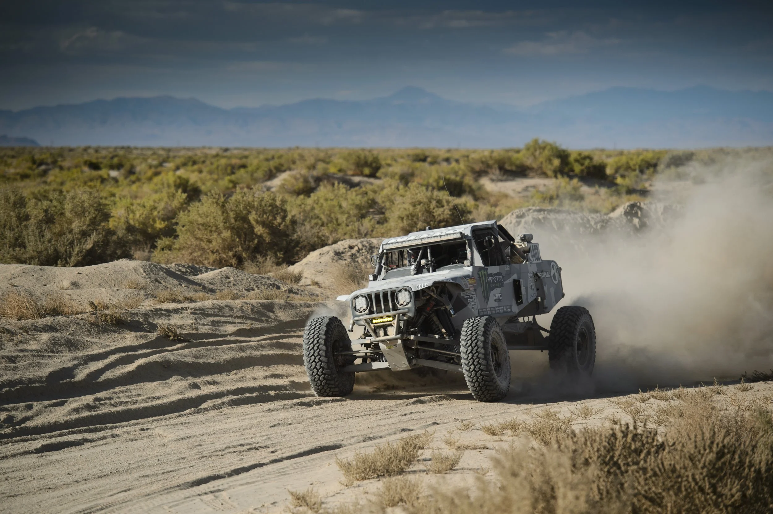 8_14_CaseyCurrie_Vegas2Reno_TrophyJeep_NoCrop_035.jpg