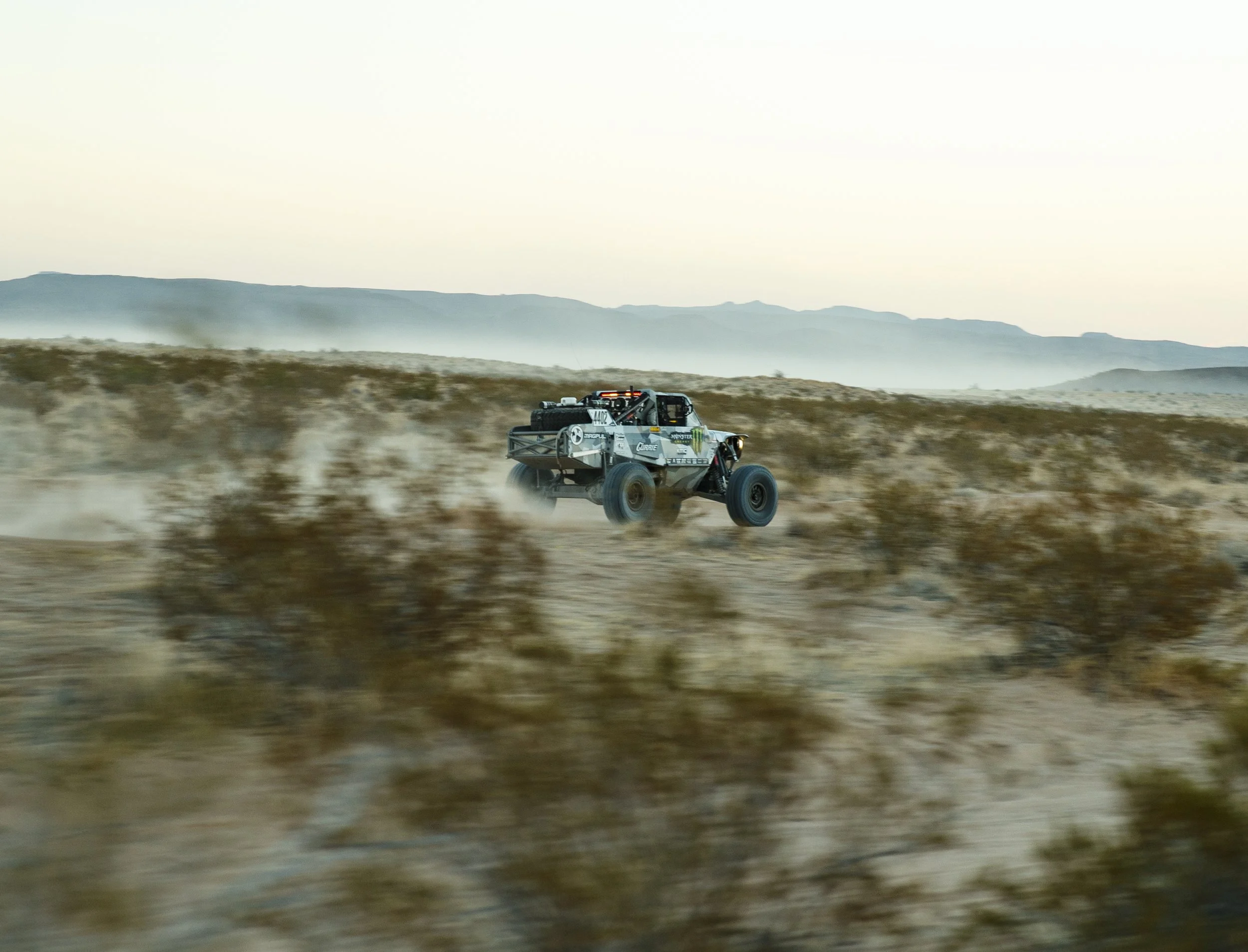 10_23_CaseyCurrie_BlueWaterDesertChallenge_ParkerAZ_TrophyJeep_NoCrop_001.jpg
