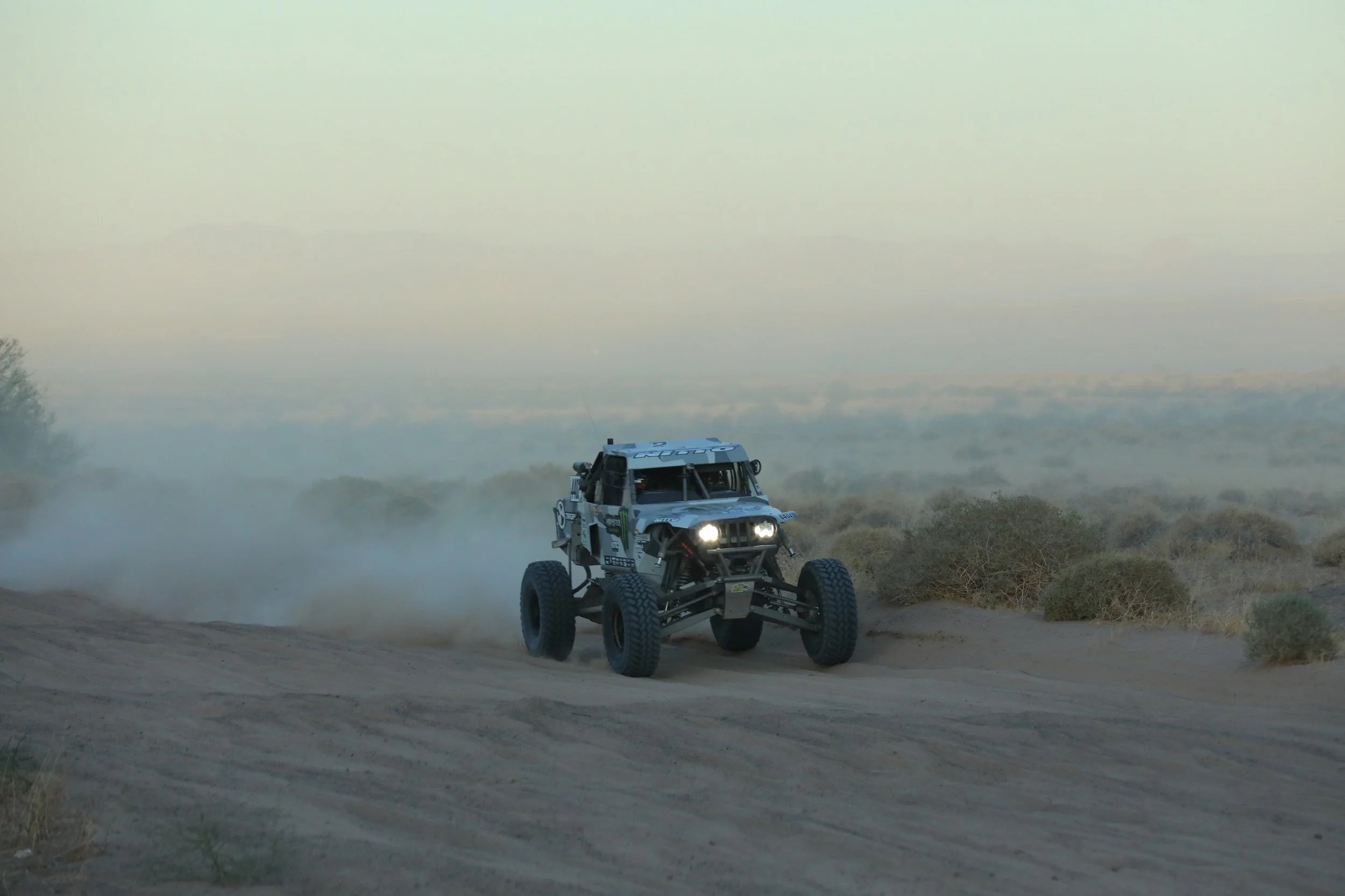 10_23_CaseyCurrie_BlueWaterDesertChallenge_ParkerAZ_TrophyJeep_NoCrop_005.jpg