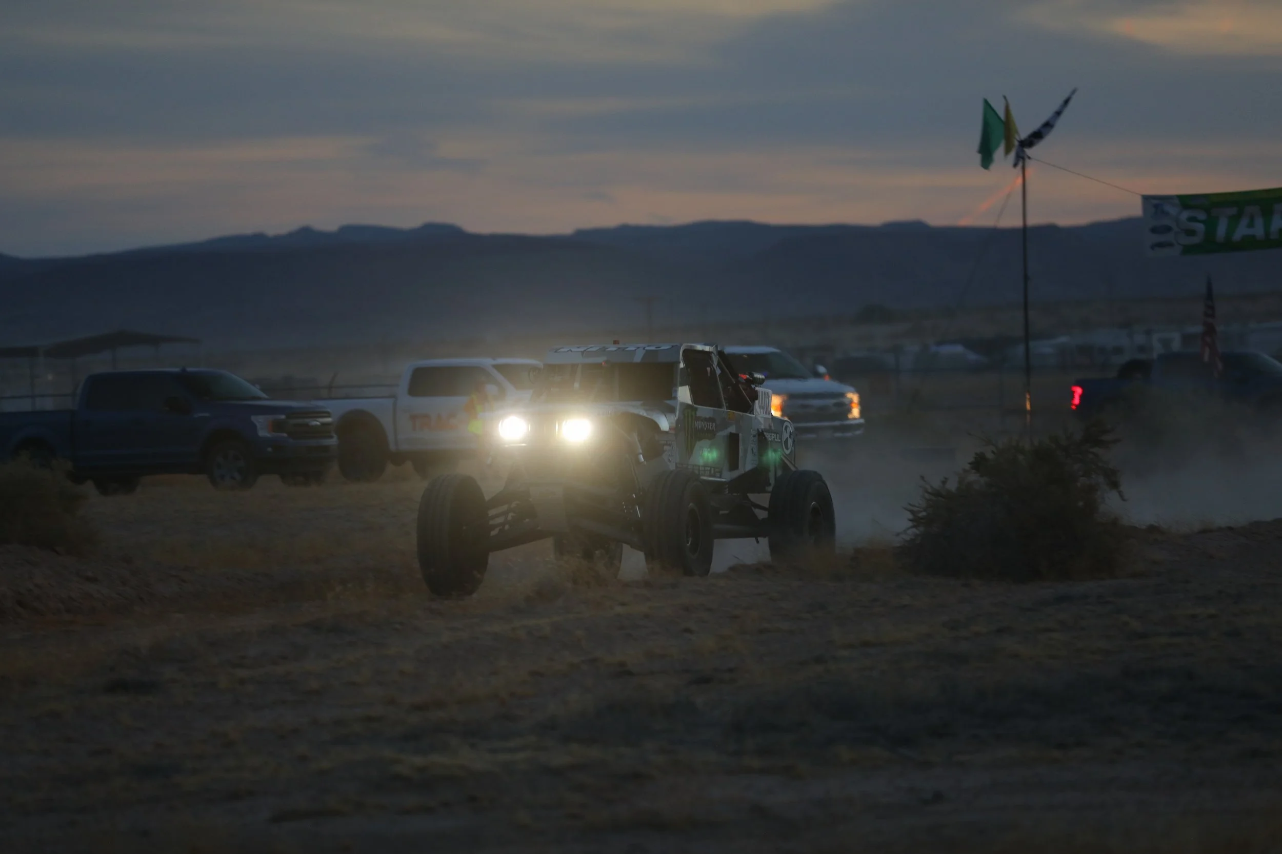 10_23_CaseyCurrie_BlueWaterDesertChallenge_ParkerAZ_TrophyJeep_NoCrop_011.jpg