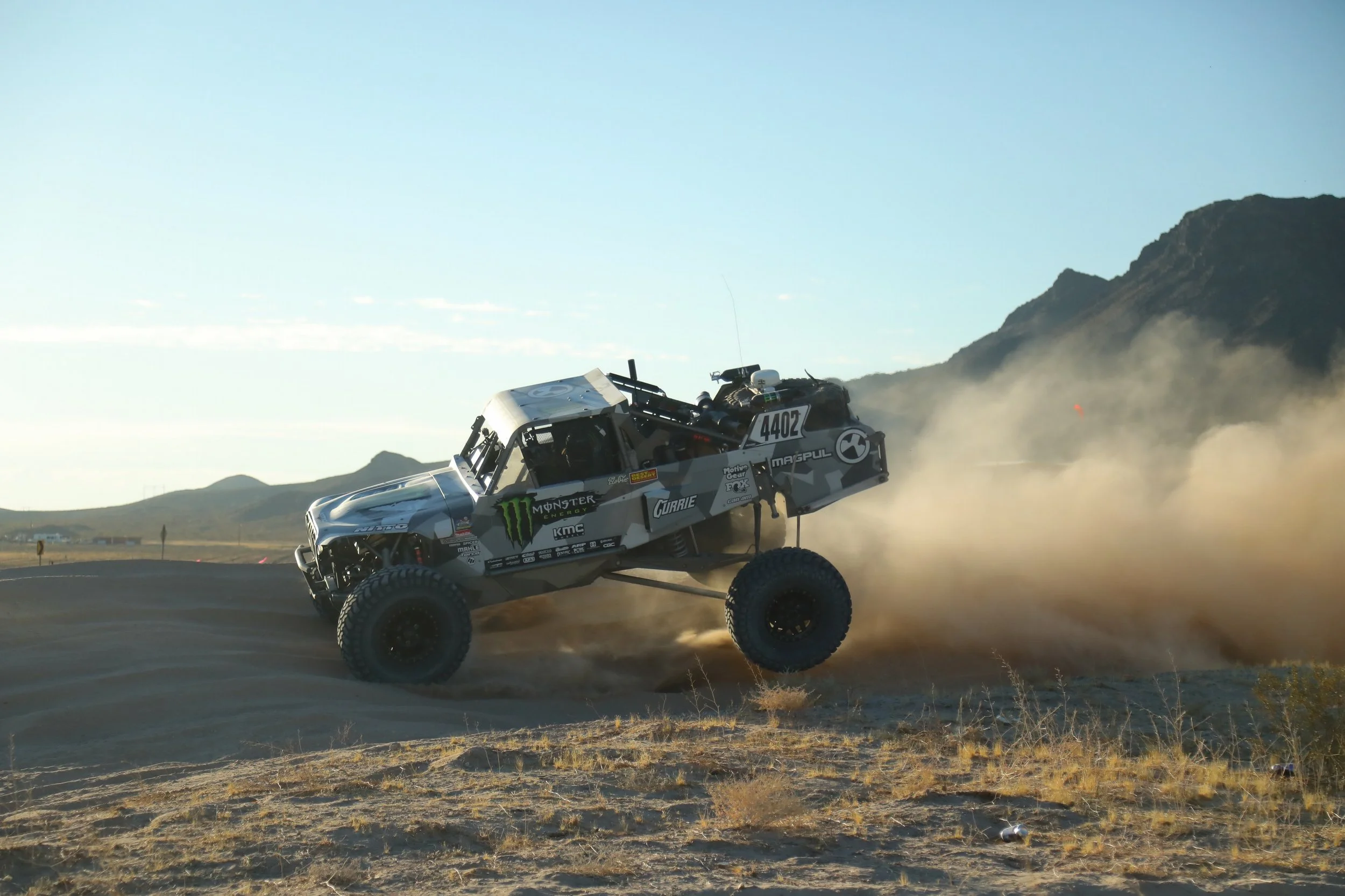 10_23_CaseyCurrie_BlueWaterDesertChallenge_ParkerAZ_TrophyJeep_NoCrop_016.jpg
