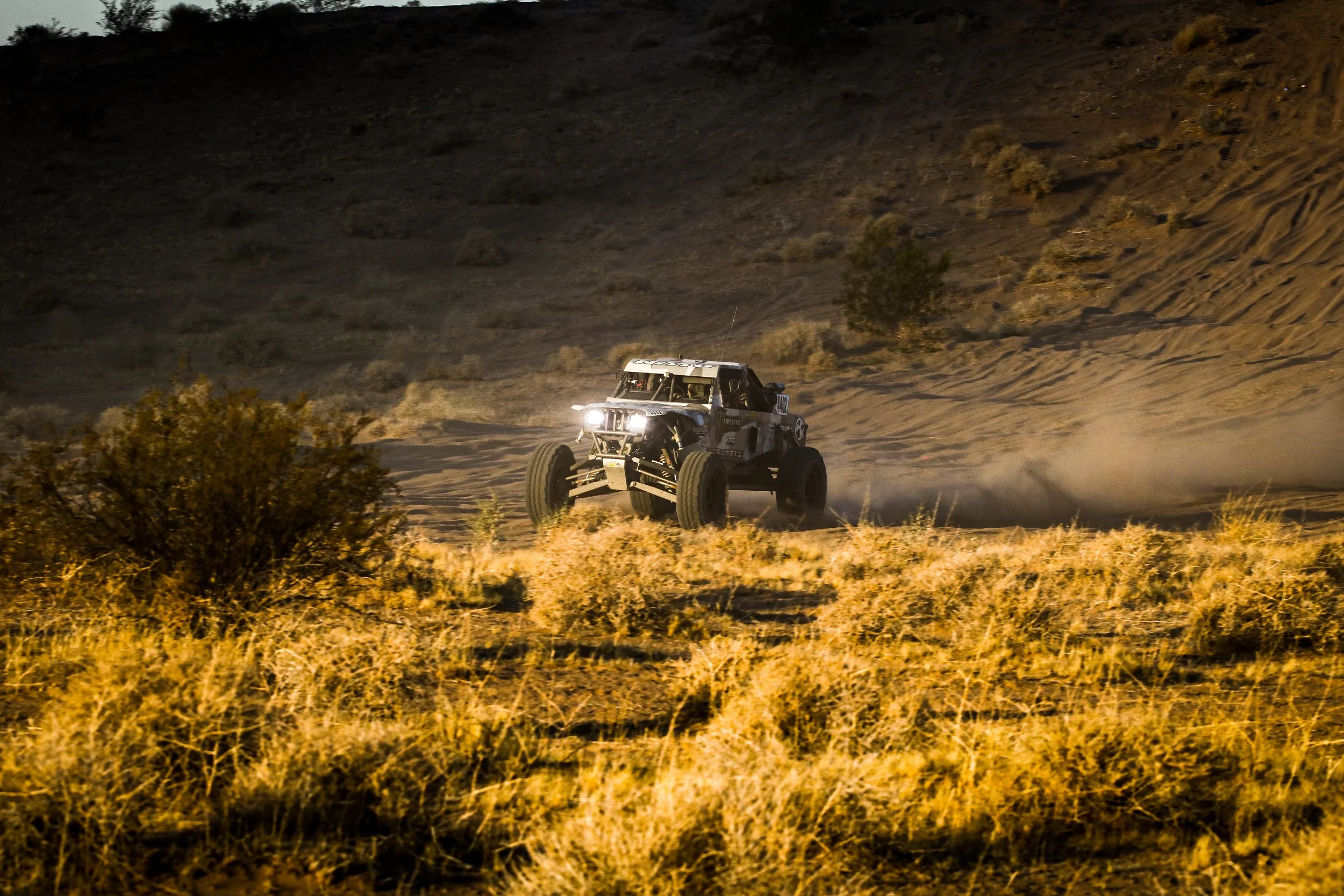 10_23_CaseyCurrie_BlueWaterDesertChallenge_ParkerAZ_TrophyJeep_NoCrop_010.jpg
