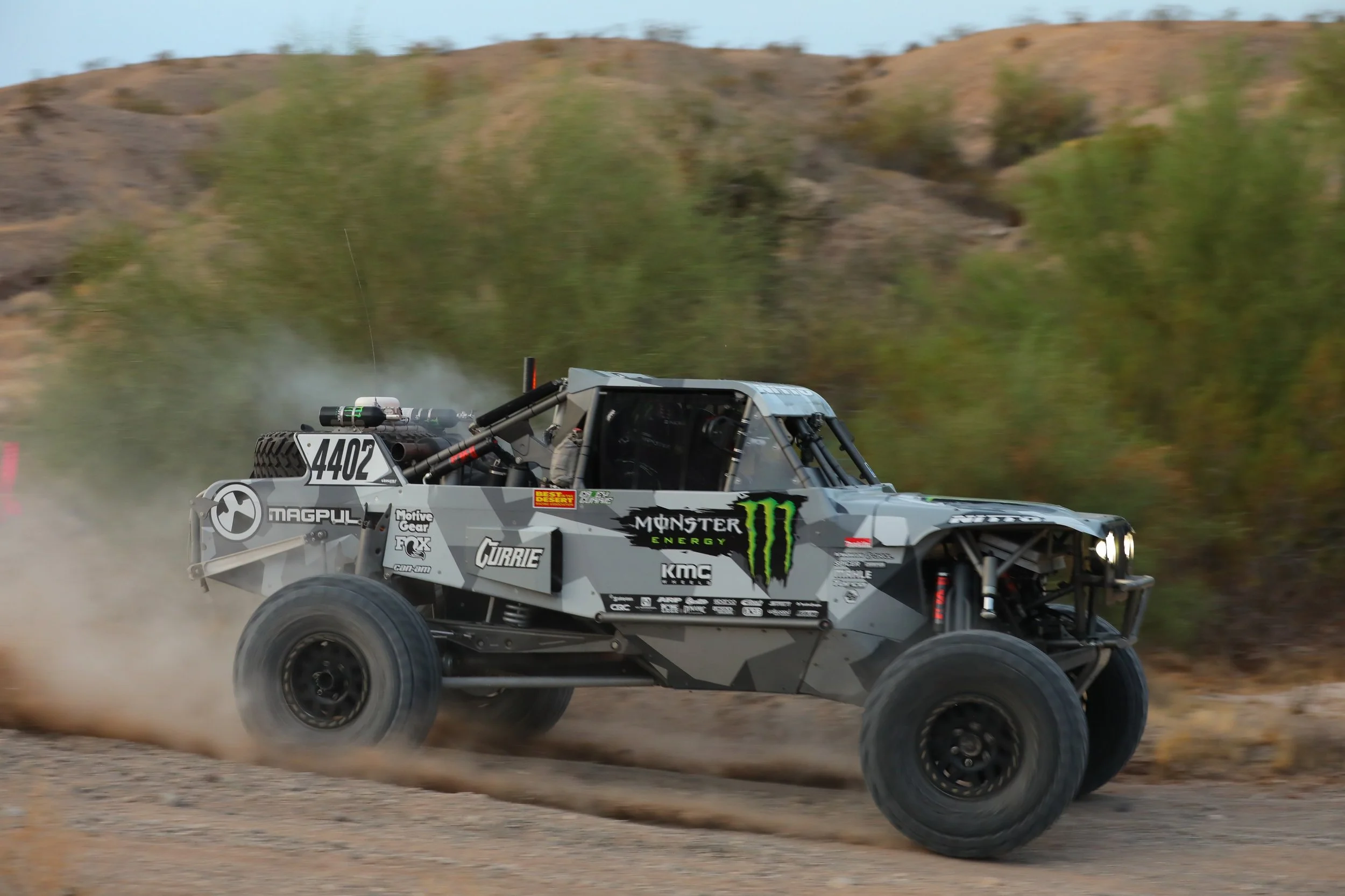 10_23_CaseyCurrie_BlueWaterDesertChallenge_ParkerAZ_TrophyJeep_NoCrop_018.jpg