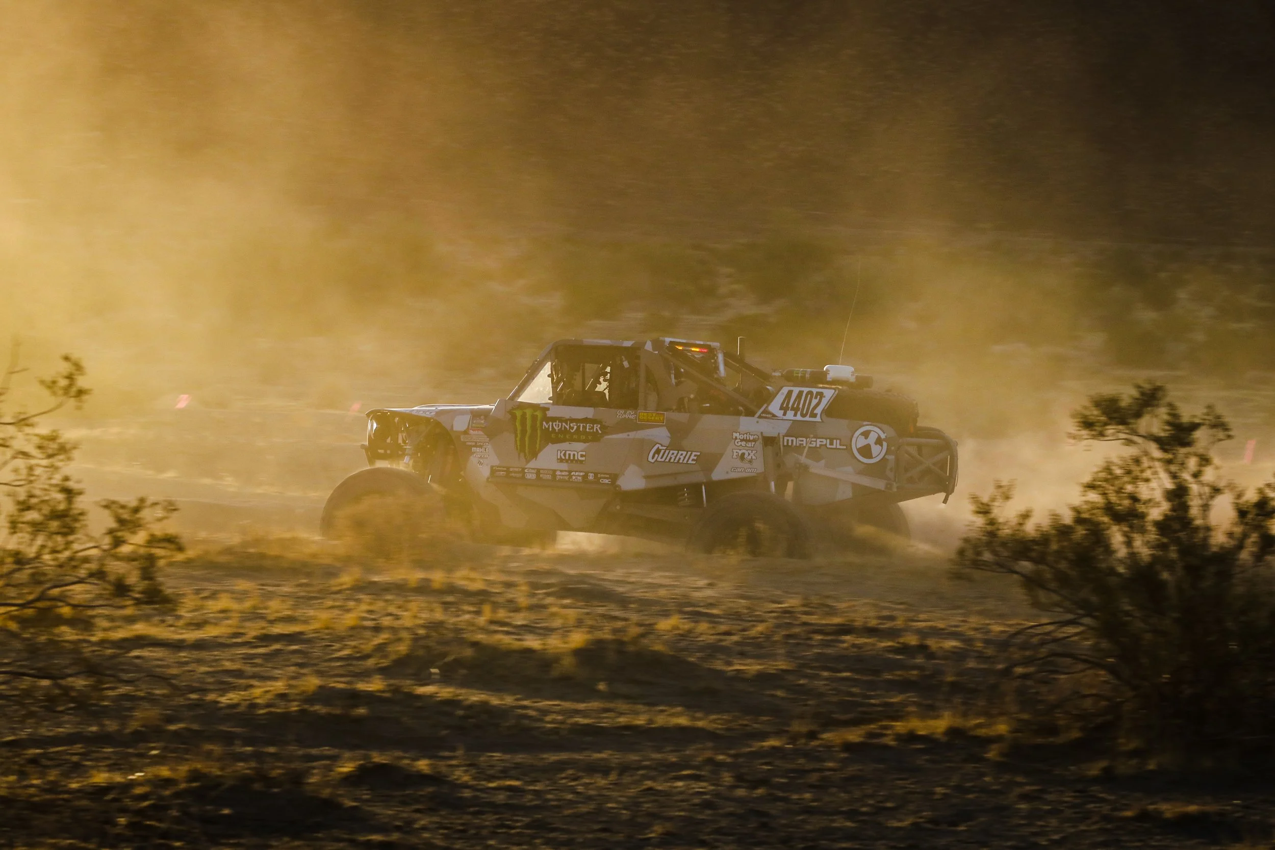 10_23_CaseyCurrie_BlueWaterDesertChallenge_ParkerAZ_TrophyJeep_NoCrop_026.jpg