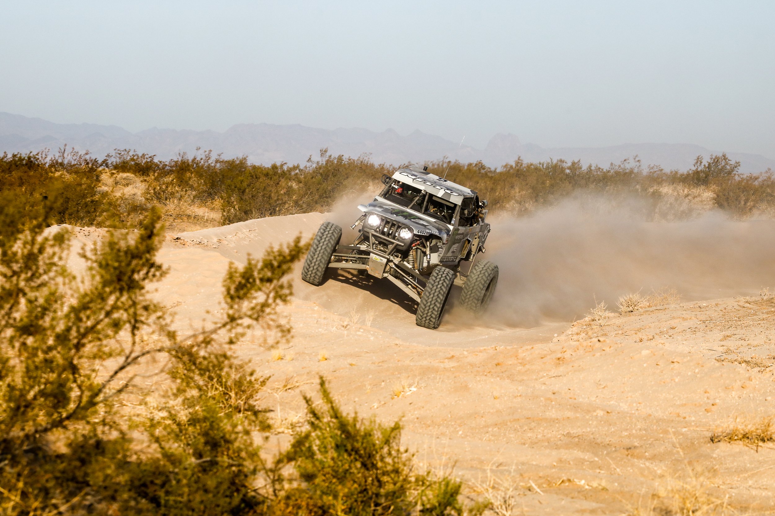10_23_CaseyCurrie_BlueWaterDesertChallenge_ParkerAZ_TrophyJeep_NoCrop_028.jpg