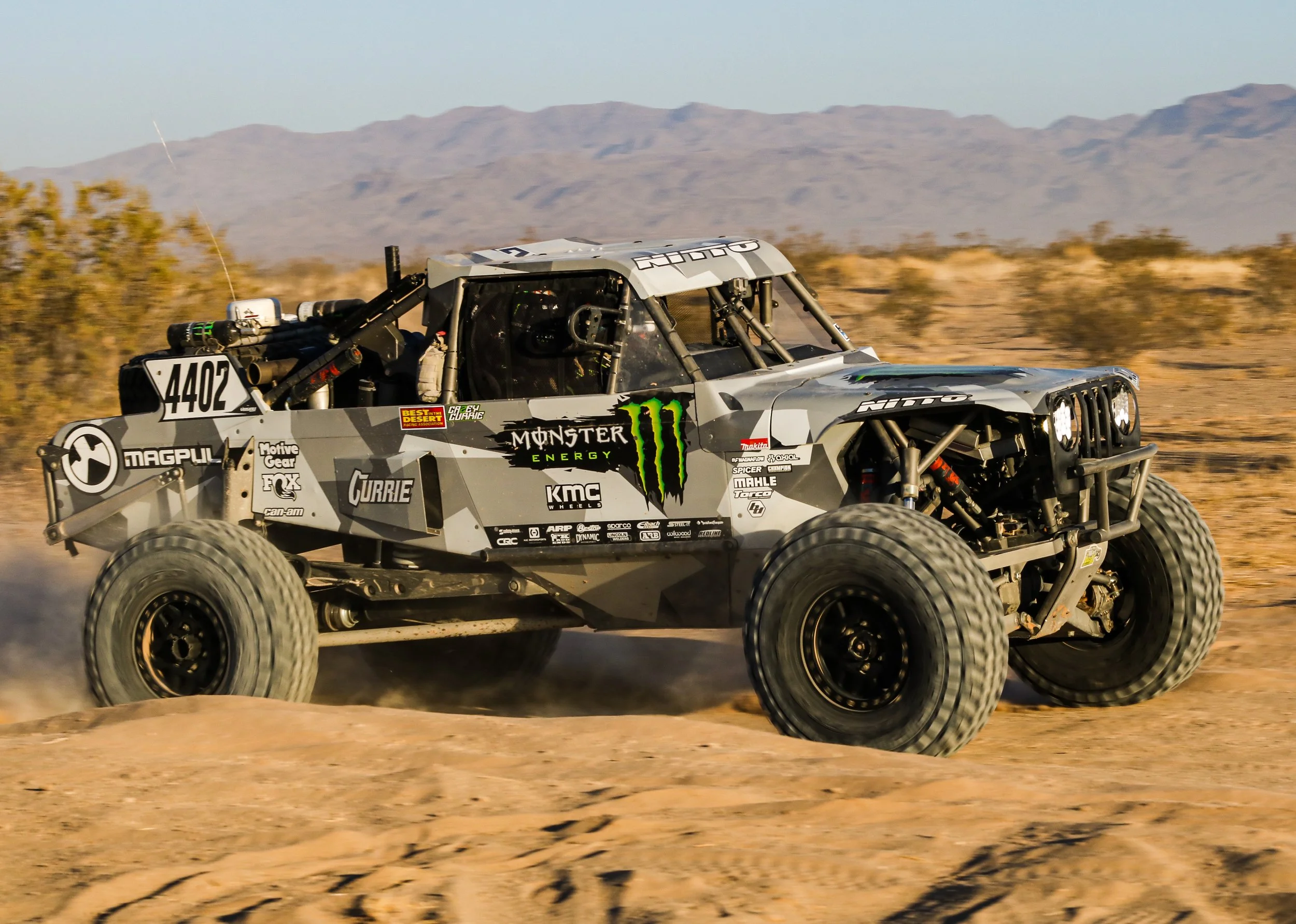 10_23_CaseyCurrie_BlueWaterDesertChallenge_ParkerAZ_TrophyJeep_NoCrop_030.jpg
