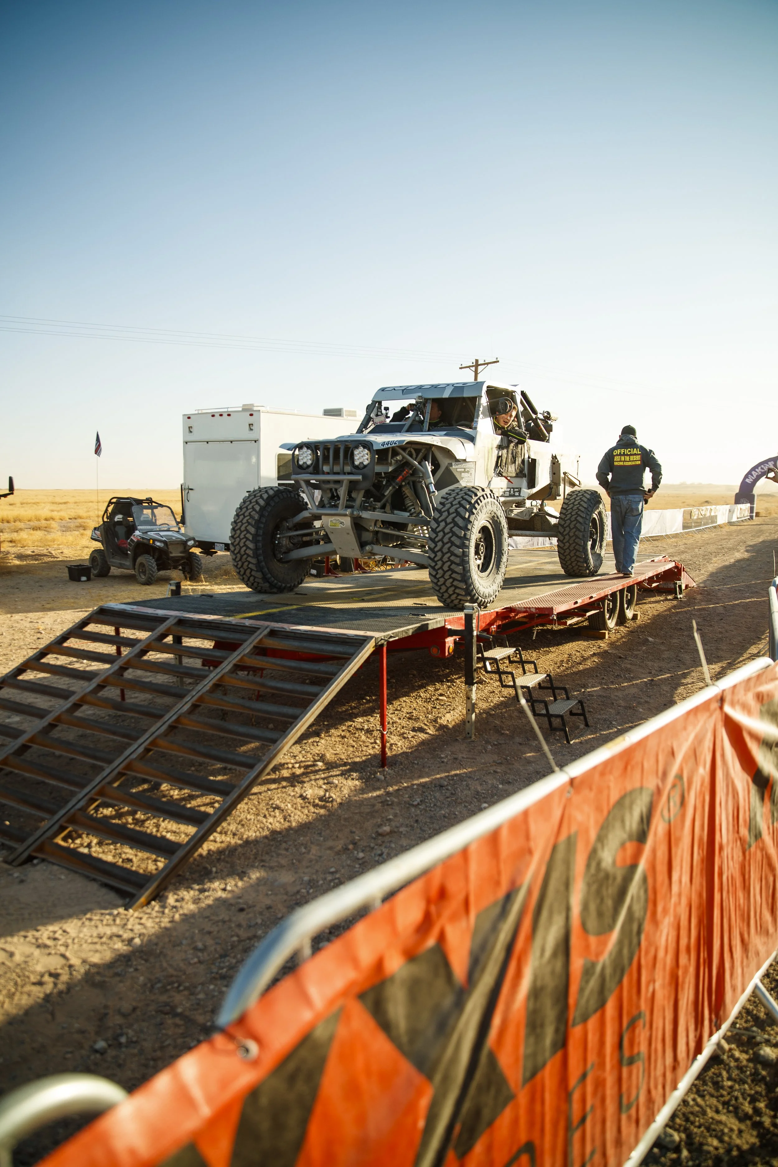 10_23_CaseyCurrie_BlueWaterDesertChallenge_ParkerAZ_TrophyJeep_NoCrop_034.jpg