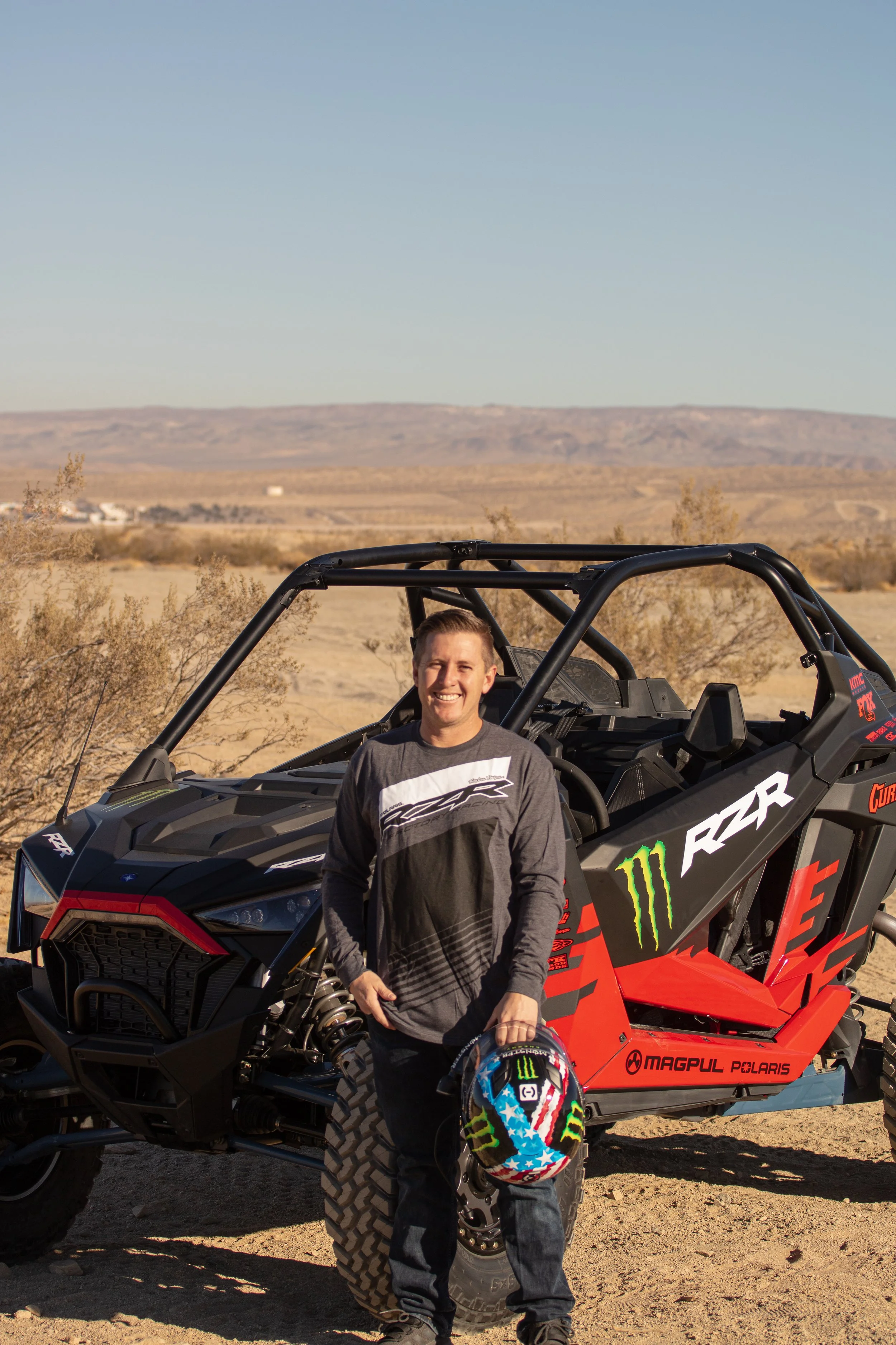 12_19_CaseyCurrie_PolarisRZR_Unveil_DesertPhotos_NoCrop_015.jpg