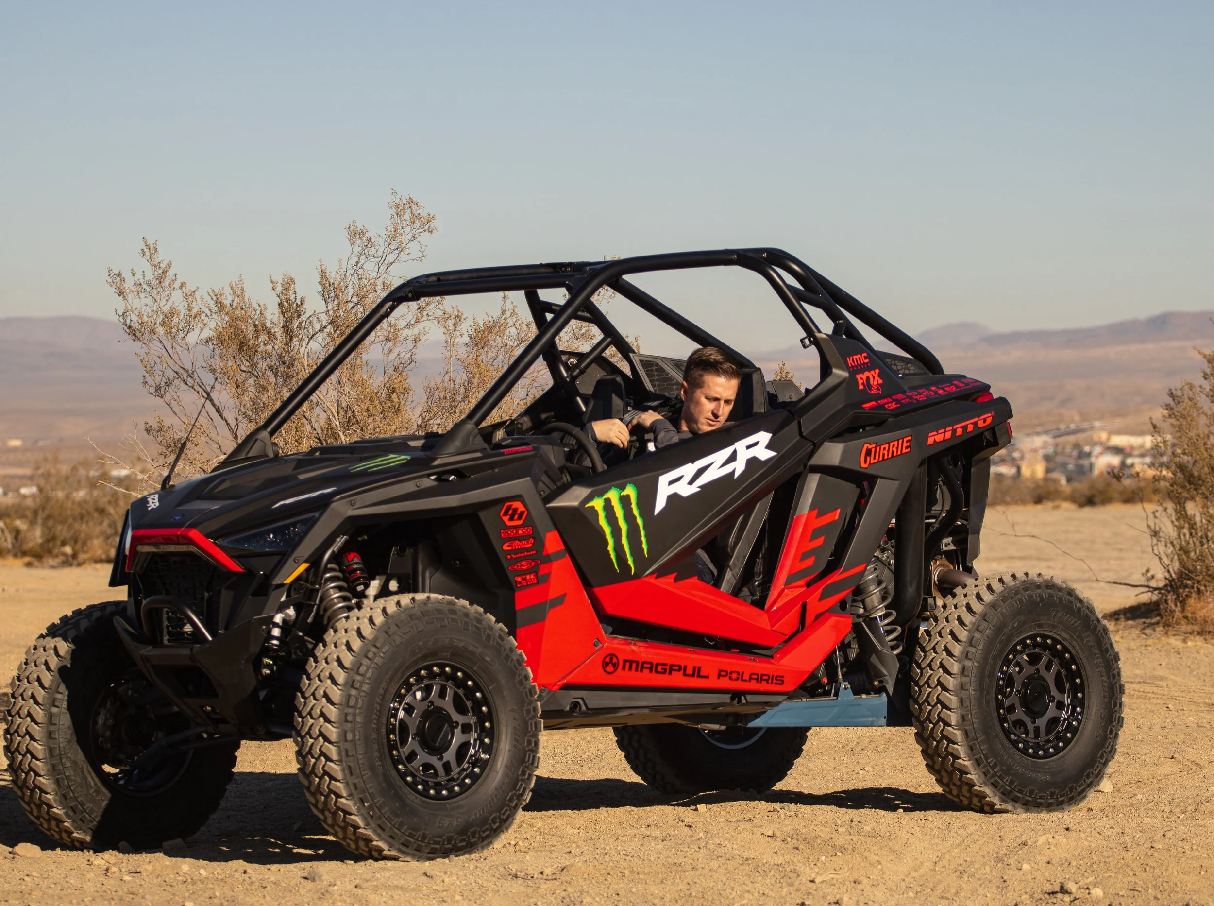 12_19_CaseyCurrie_PolarisRZR_Unveil_DesertPhotos_NoCrop_017.jpg