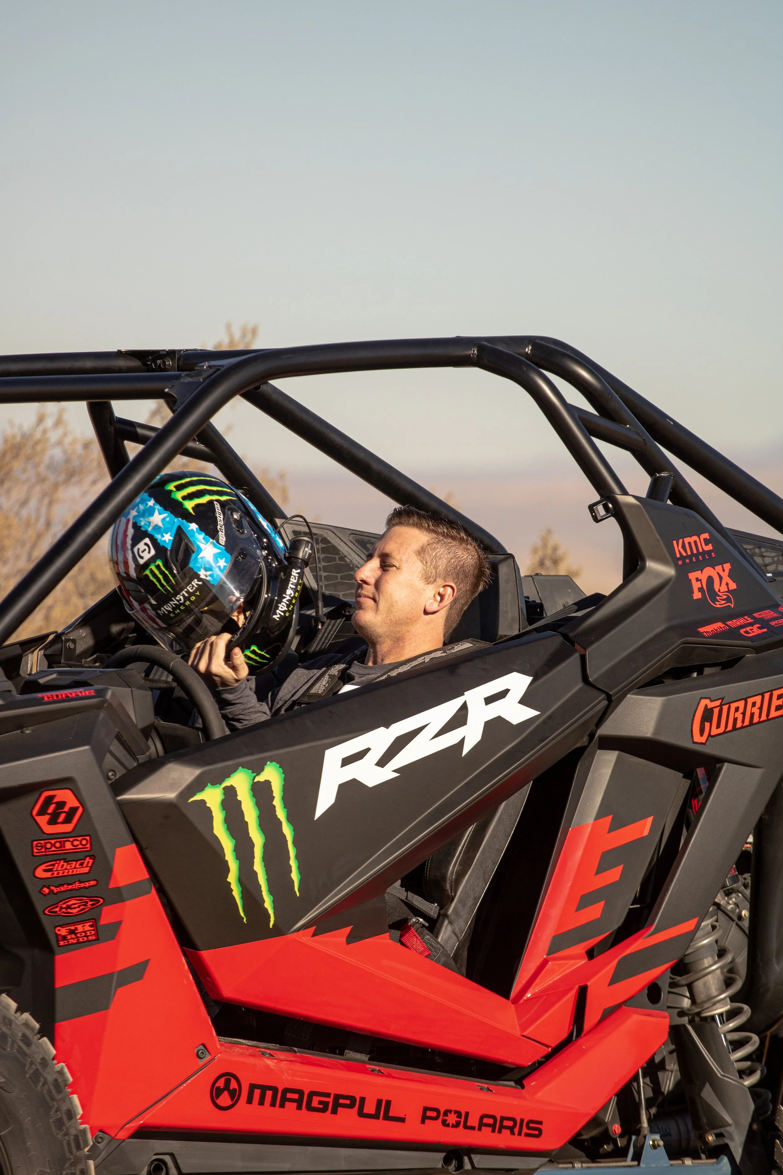 12_19_CaseyCurrie_PolarisRZR_Unveil_DesertPhotos_NoCrop_018.jpg