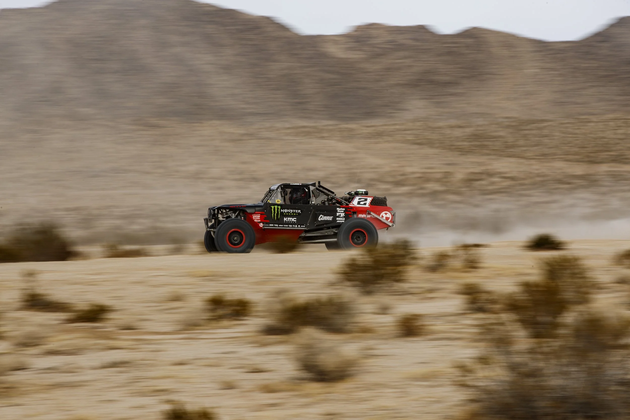 1_31_CaseyCurrie_KingOfHammers_DesertRace_TrophyJeep_NoCrop_007.jpg
