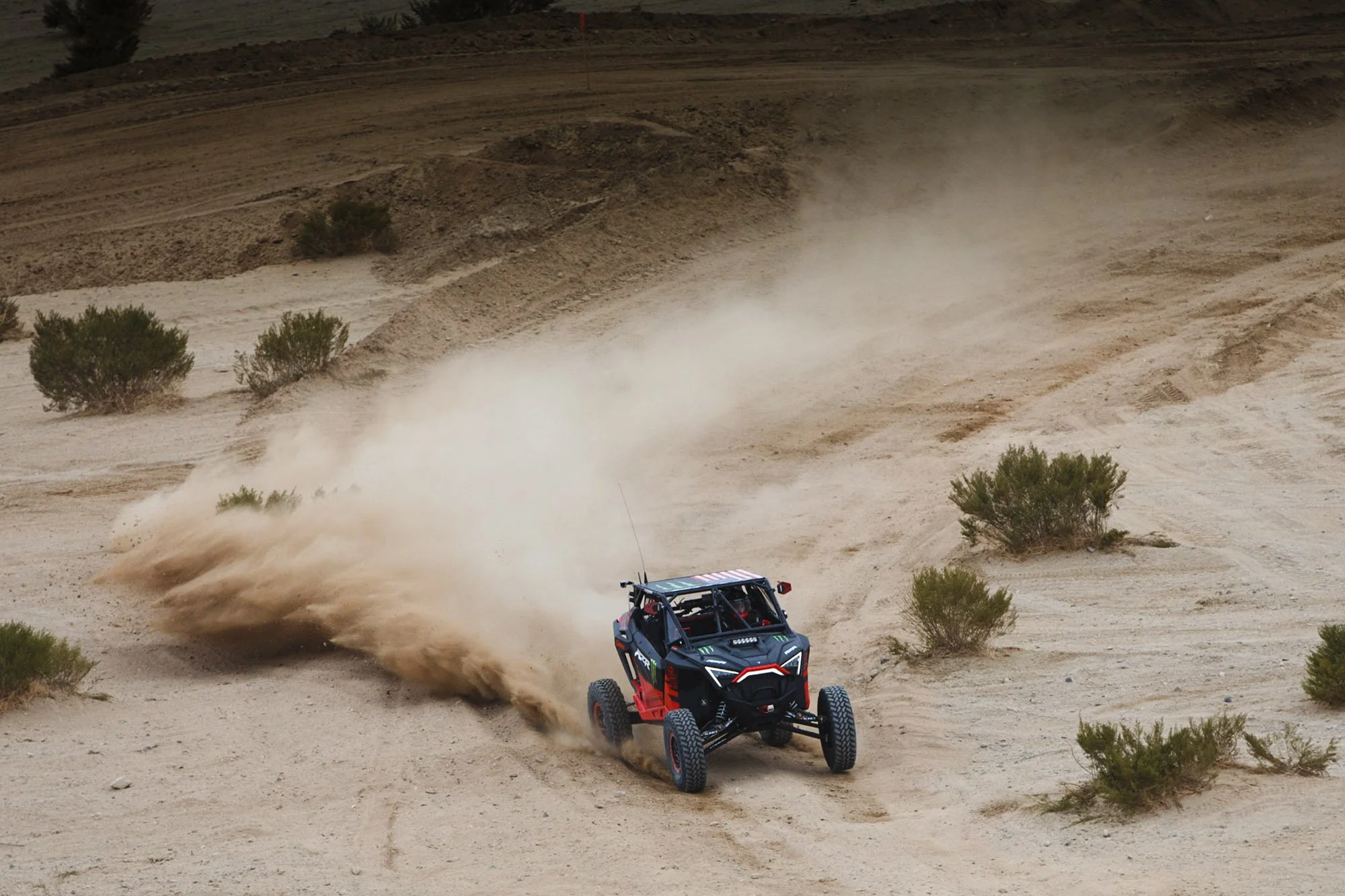 2_1_CaseyCurire_UTVQualifying_KingOfHammers_PolarisRZRProXP_NoCrop_013.JPG