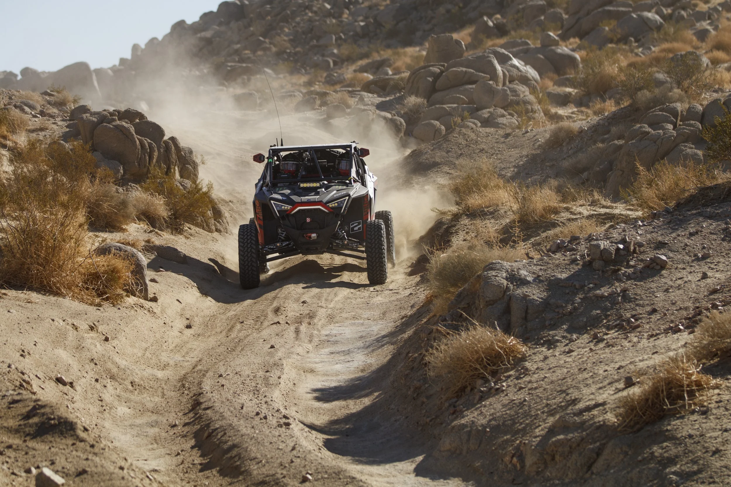 2_4_CaseyCurrie_KingOfHammers_UTVRace_PolarisRZRProXP_NoCrop_005.jpg